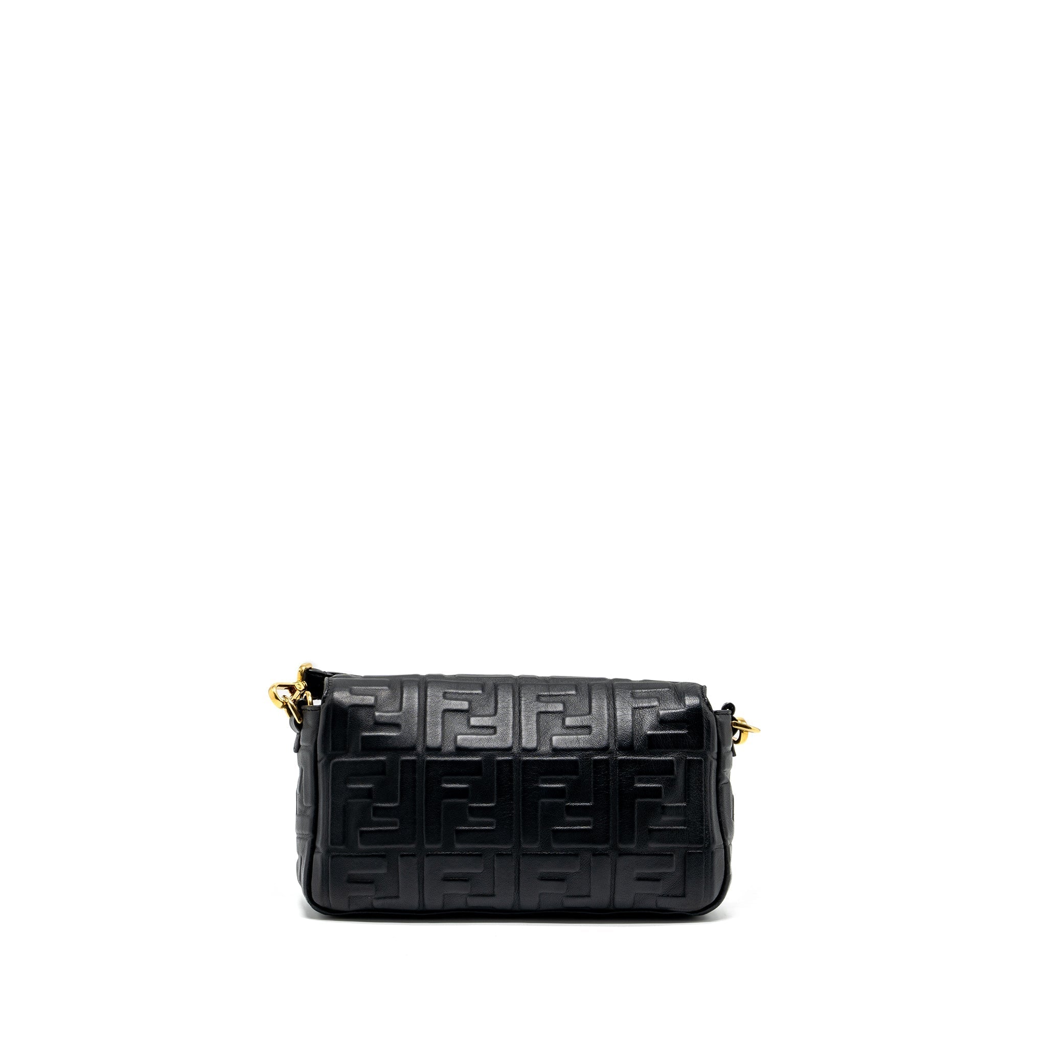 fendi-baguette-bag-with-ff-motif-nappa-black-ghw
