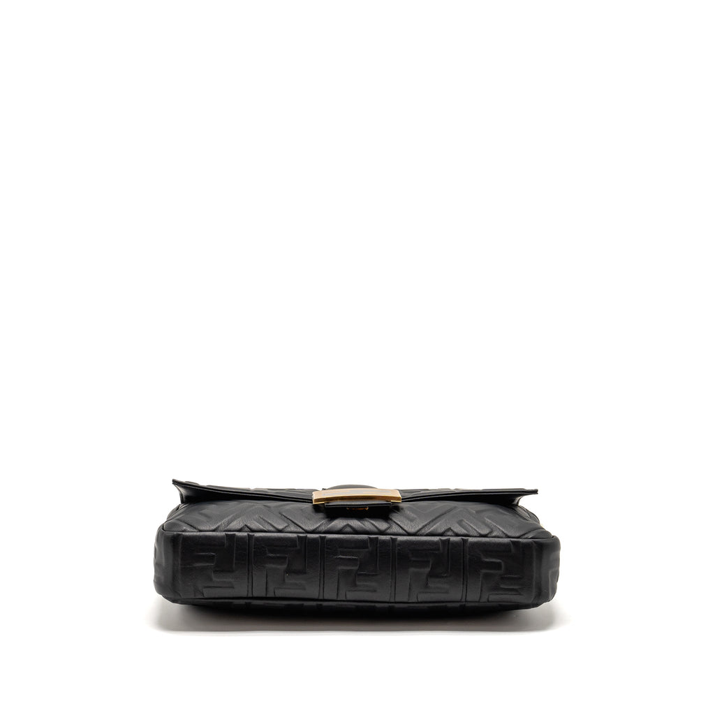 fendi-large-baguette-bag-nappa-black-ghw-1