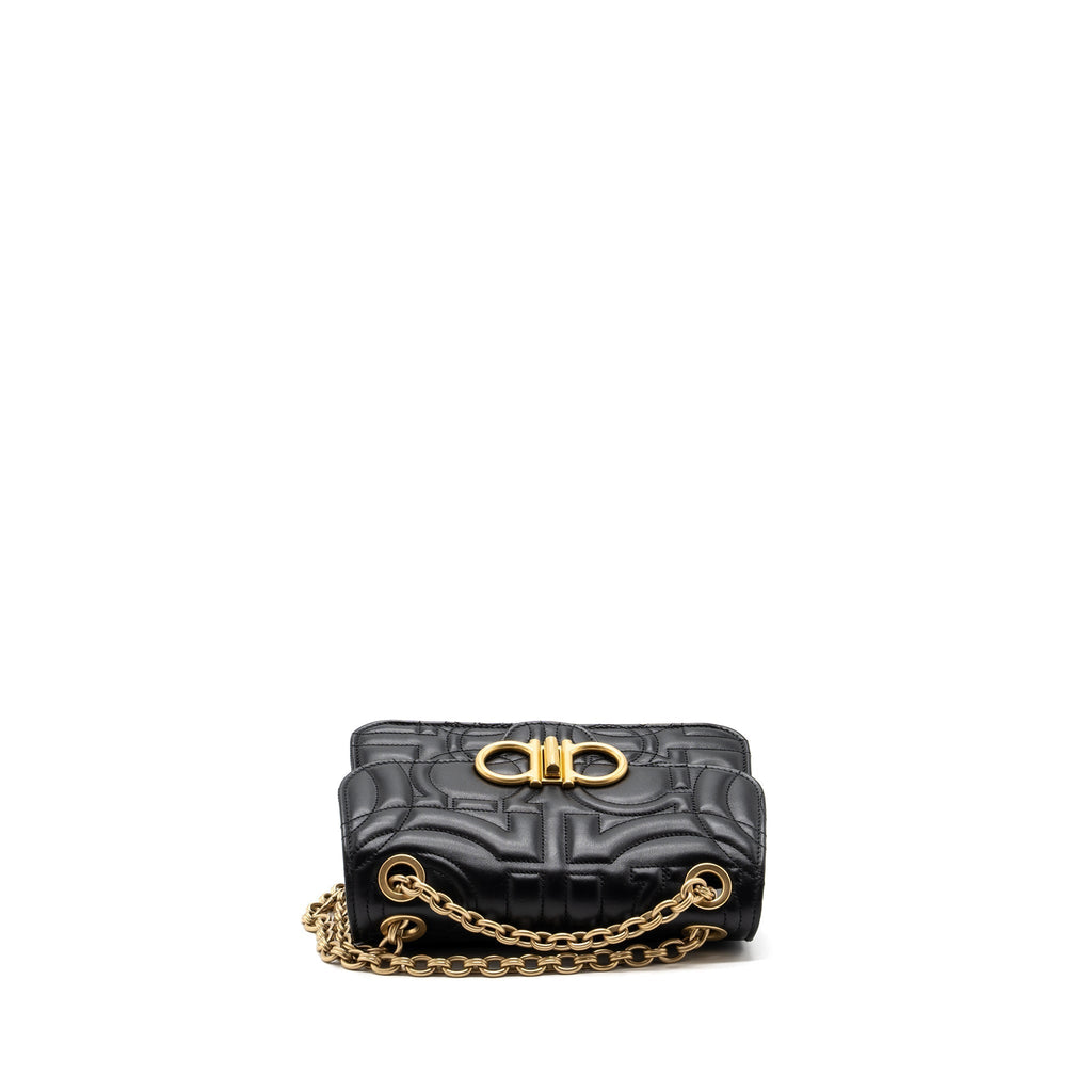 ferragamo-glancing-quilted-leather-shoulder-bag-calfskin-black-ghw