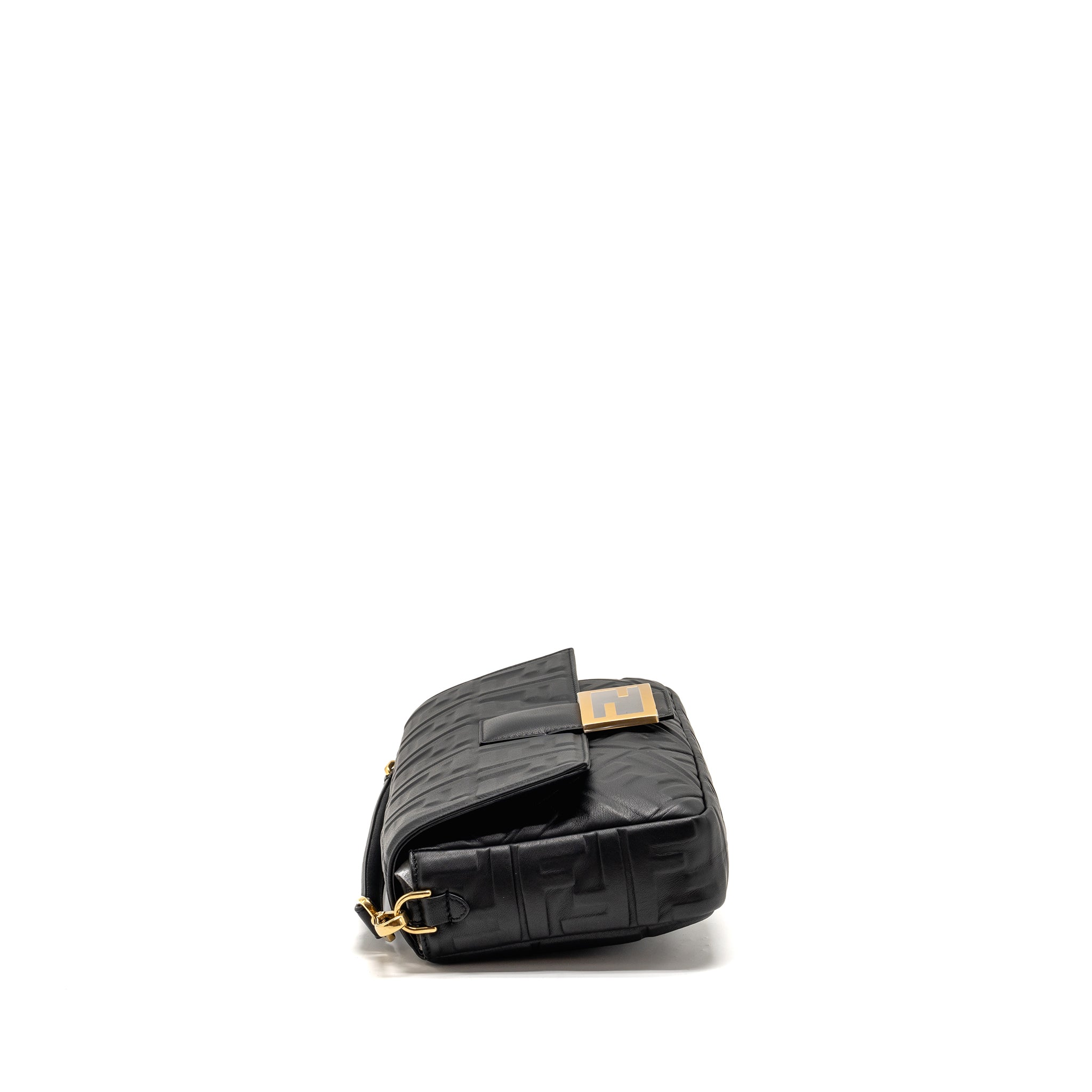 fendi-large-baguette-bag-nappa-black-ghw-1