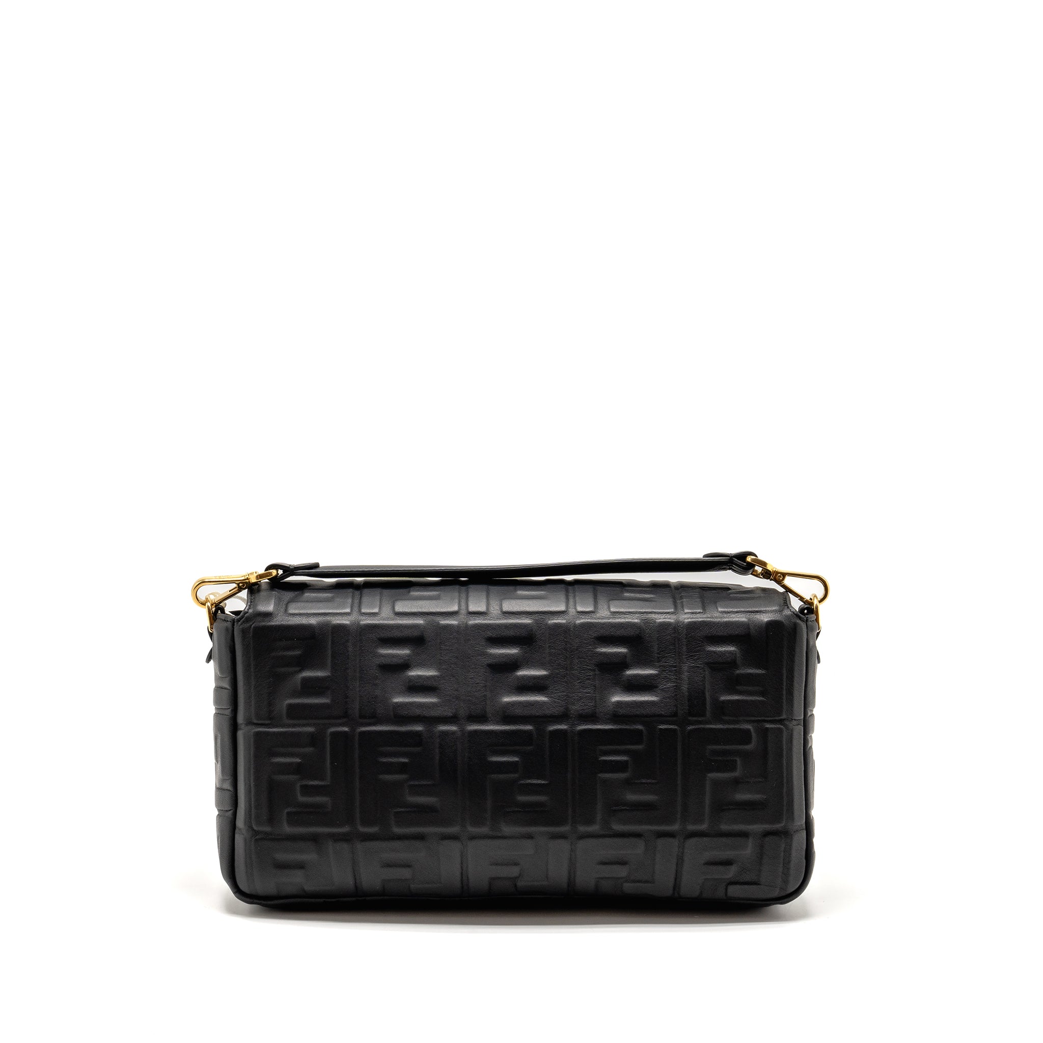 fendi-large-baguette-bag-nappa-black-ghw-1