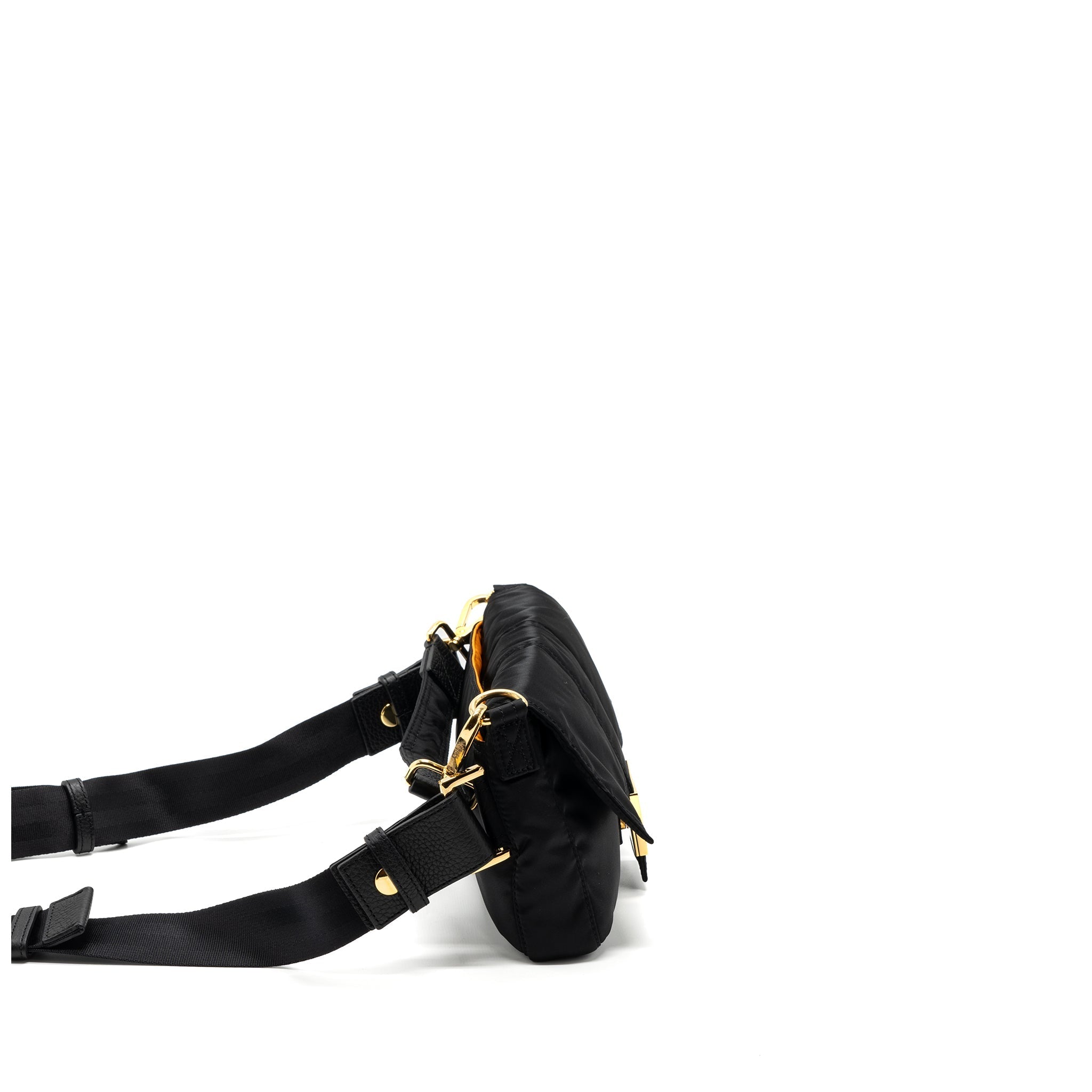 fendi-regular-baguette-nylon-black-ghw