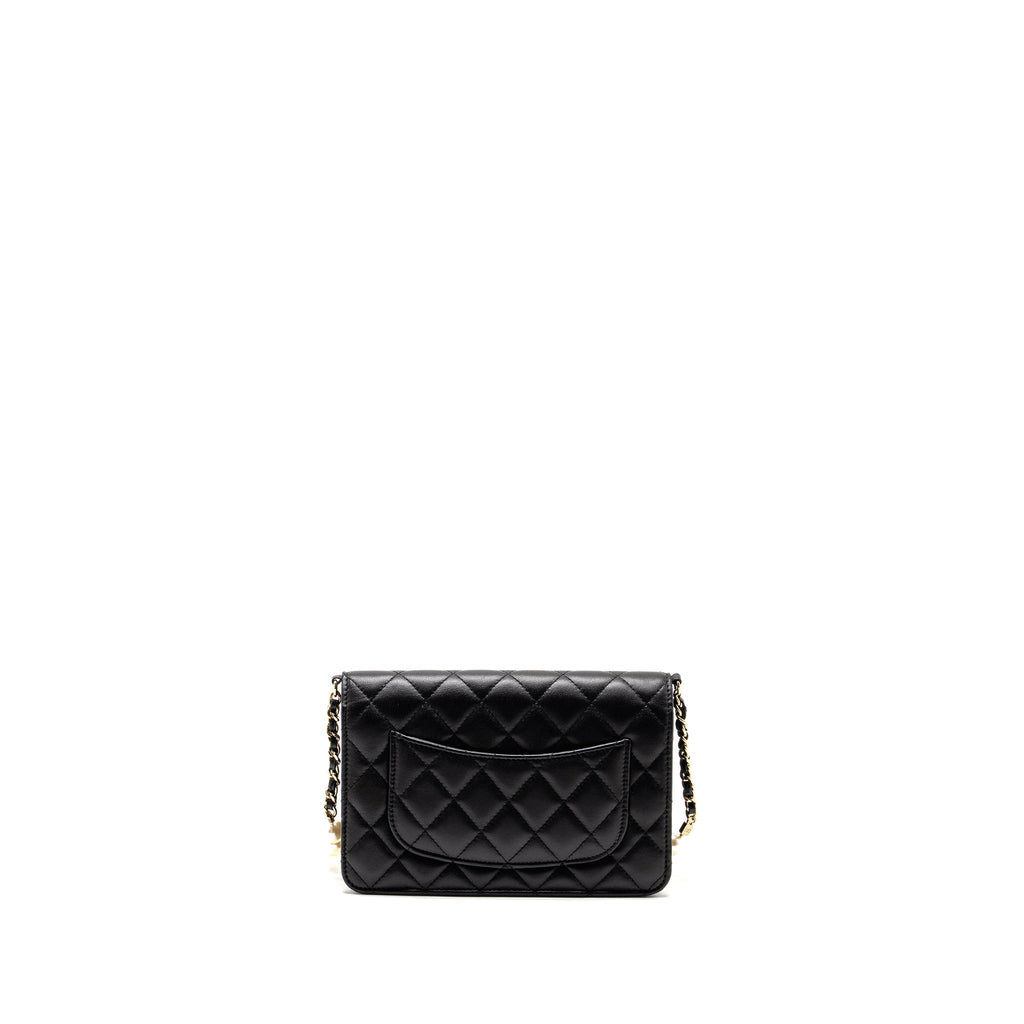 chanel-wallet-on-chain-with-pearl-chain-lambskin-black-lghwmicrochip