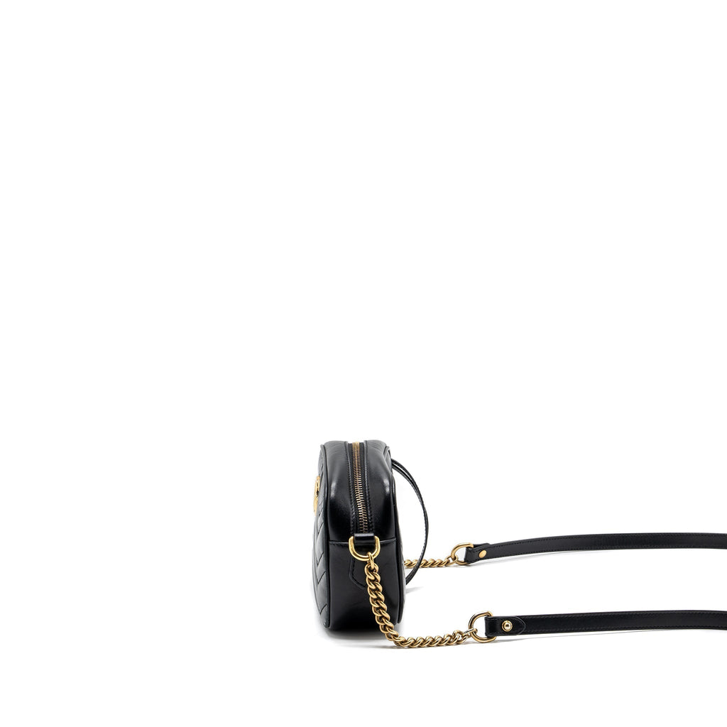 gucci-gg-marmont-camera-bag-black-ghw-1