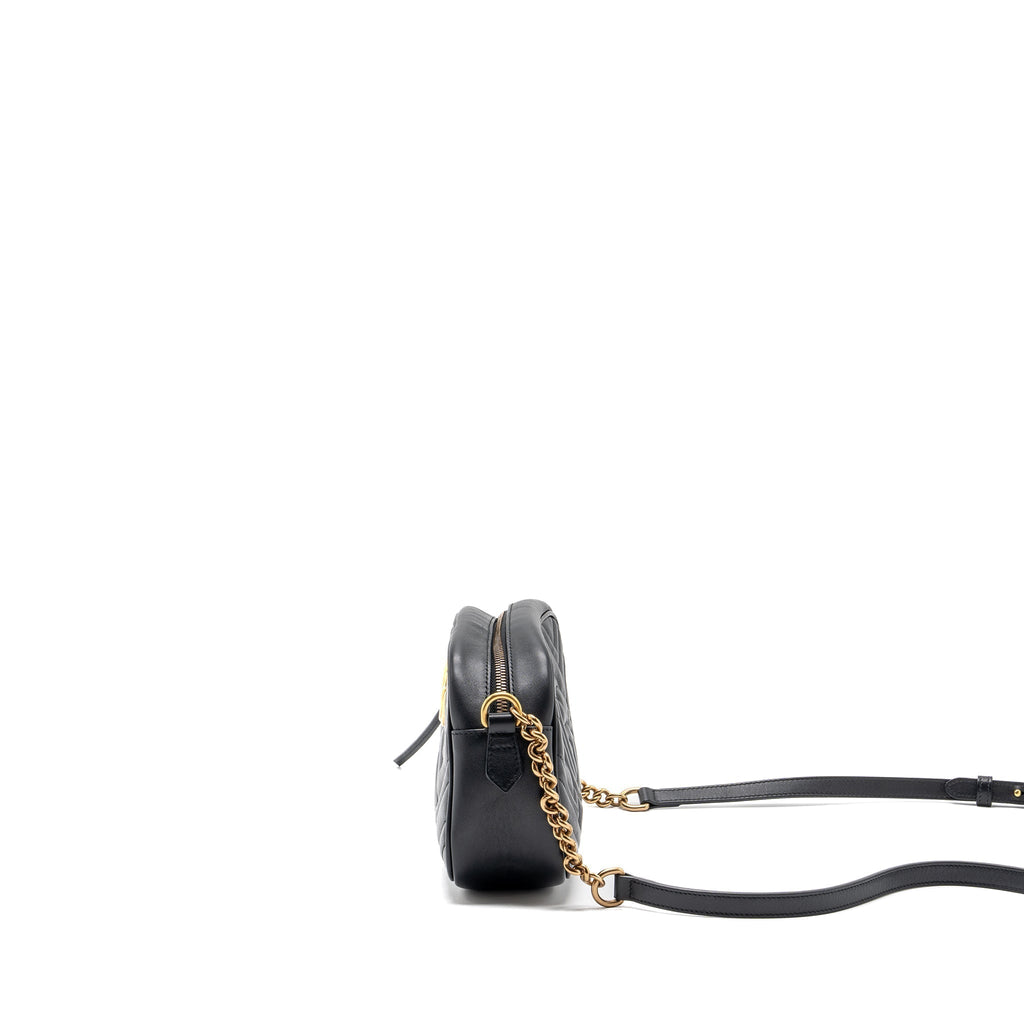 gucci-gg-marmont-matelasse-camera-shoulder-bag-black-ghw