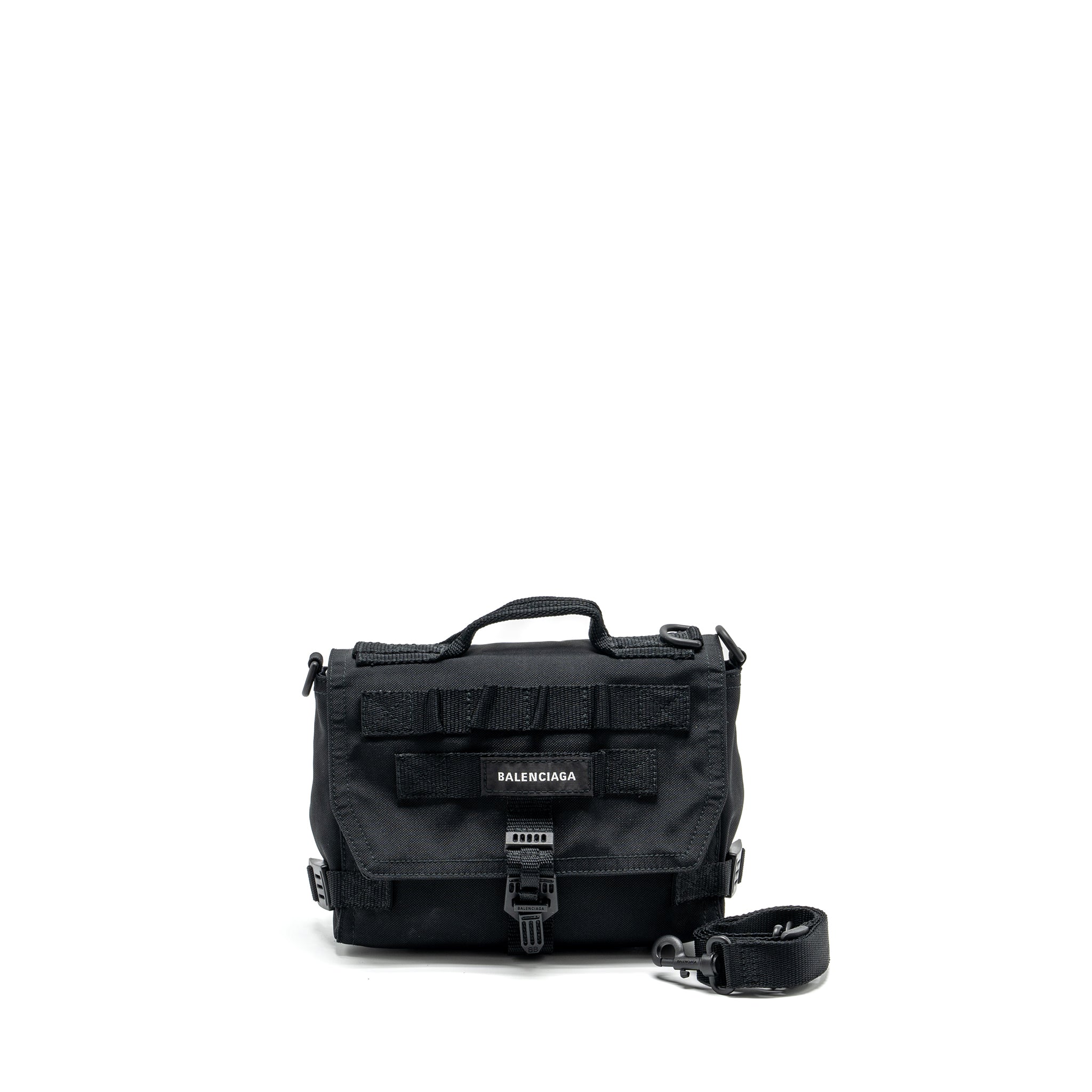 balenciaga-army-messenger-bag-black-recycled-nylon-black