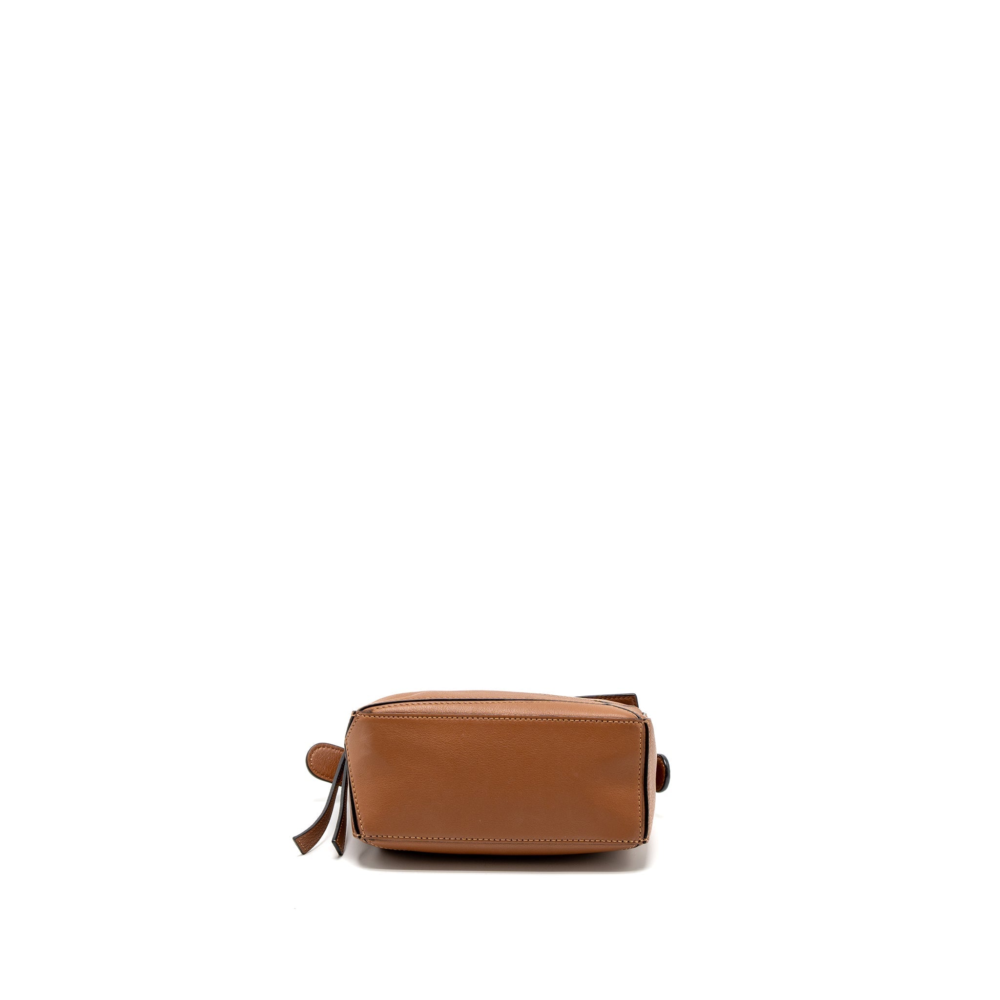 loewe-mini-puzzle-bag-calfskin-tan-shw-1