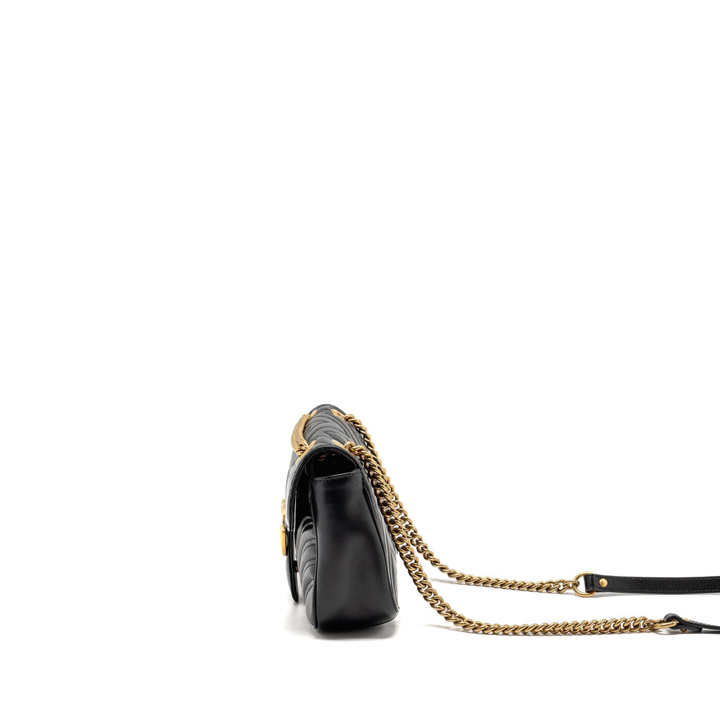 gucci-medium-gg-marmont-shoulder-bag-calfskin-black-ghw-1