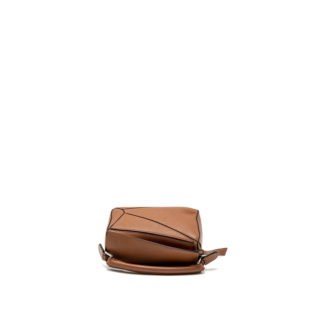 loewe-mini-puzzle-bag-calfskin-tan-shw-1