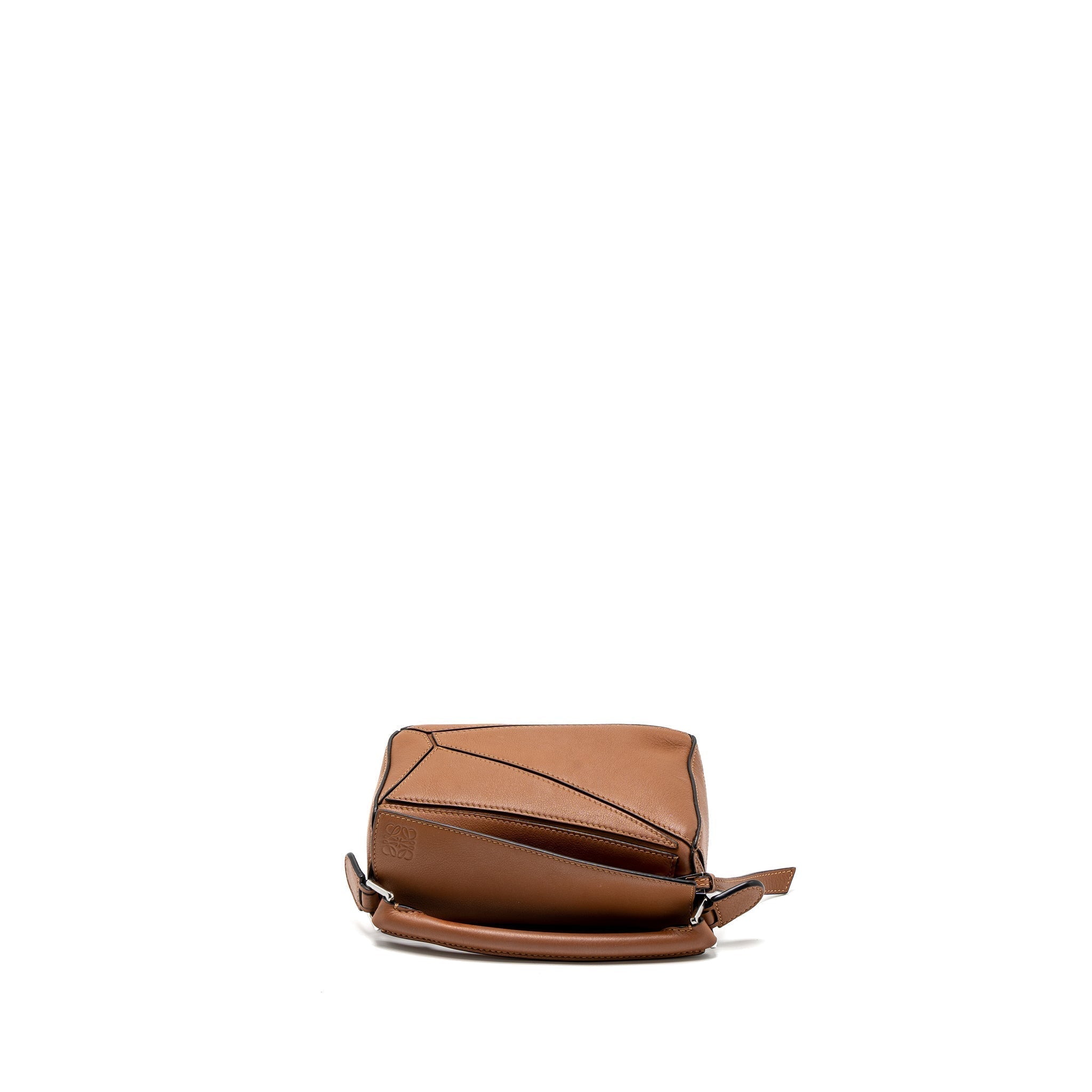 loewe-mini-puzzle-bag-calfskin-tan-shw-1