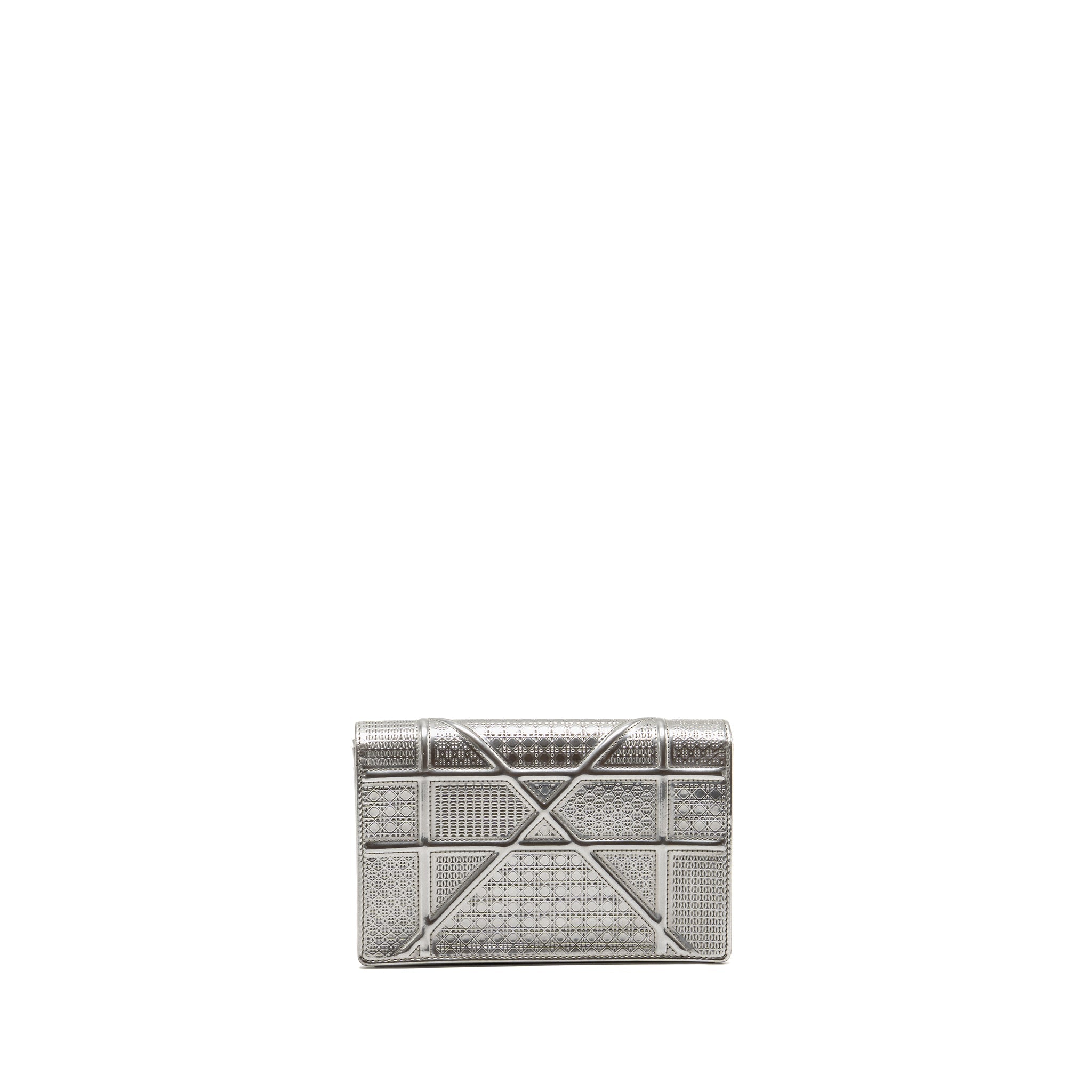 dior-diorama-wallet-on-chain-metallic-patent-silver-lghw