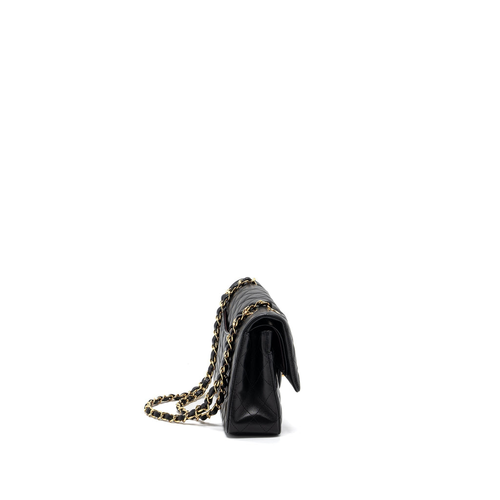 chanel-medium-classic-flap-bag-lambskin-black-with-ghw