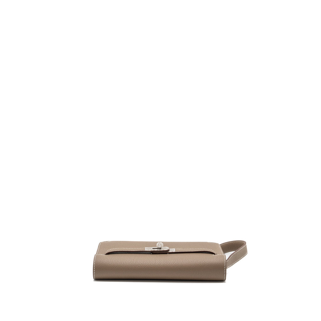 hermes-pochette-kelly-depeches-25-togo-etoupe-shw-stamp-b
