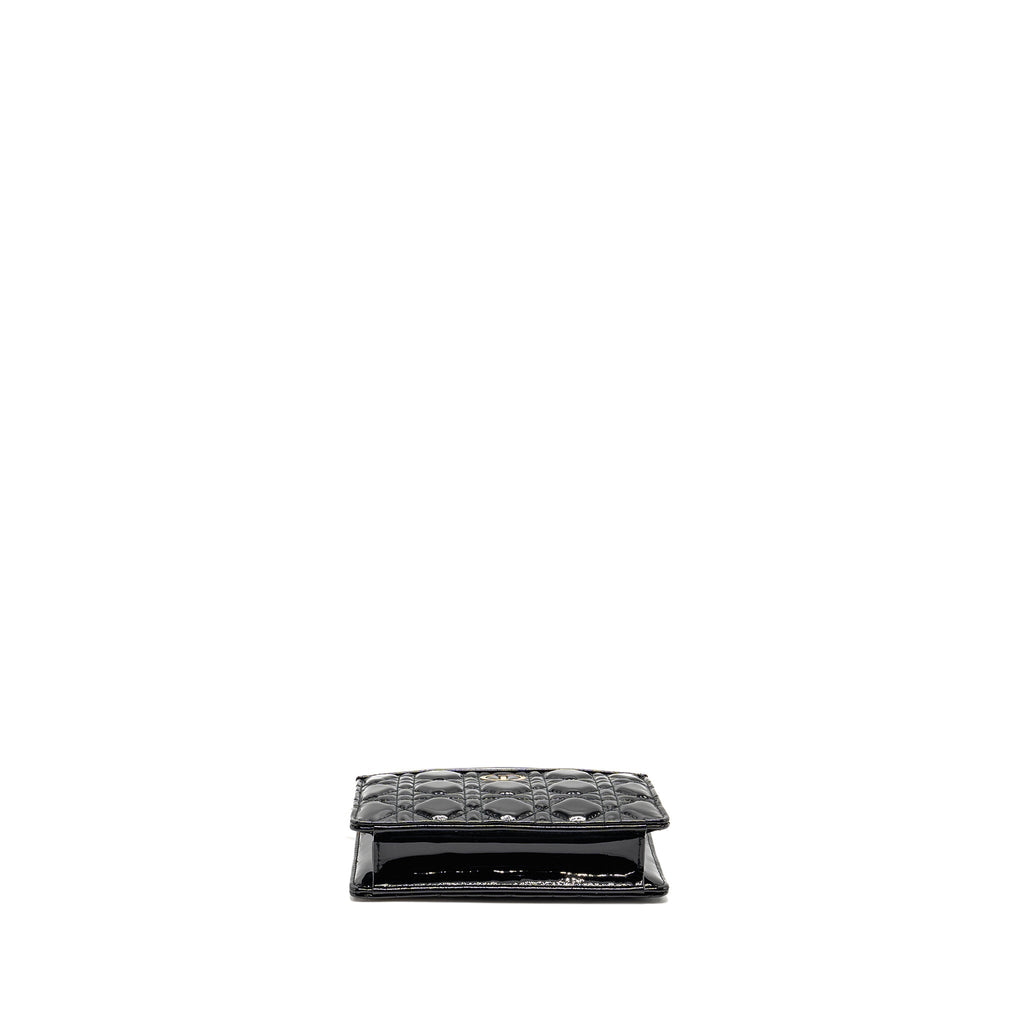 dior-caro-pouch-with-chain-patent-calfskin-black-ghw