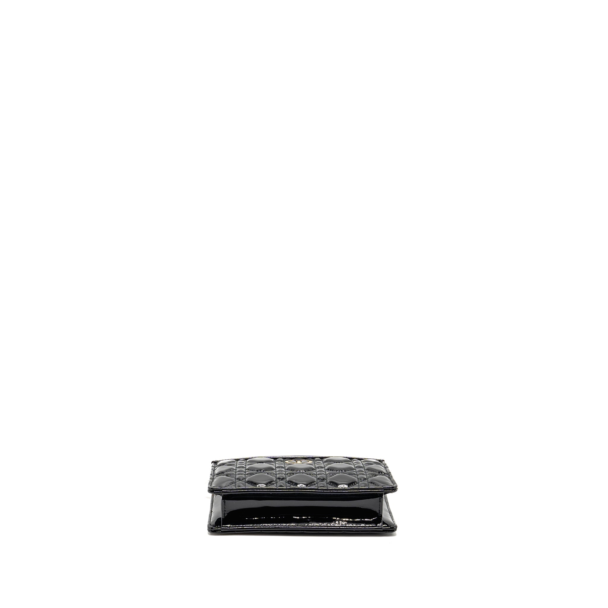 dior-caro-pouch-with-chain-patent-calfskin-black-ghw