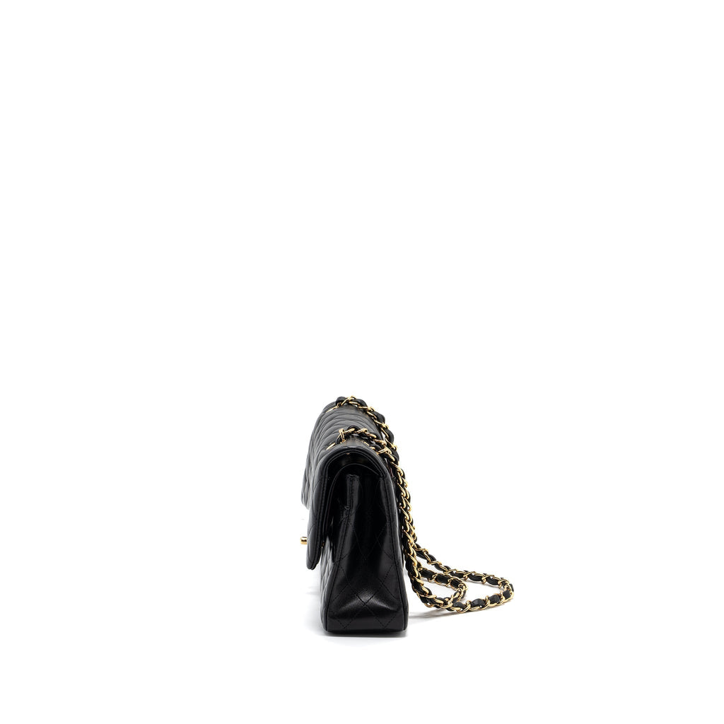 chanel-medium-classic-flap-bag-lambskin-black-with-ghw