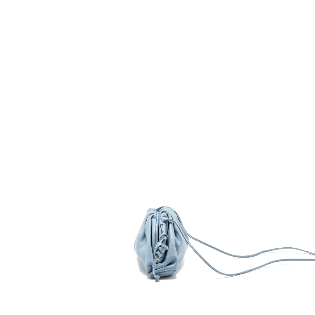 bottega-veneta-mini-pouch-calfskin-blue-shw