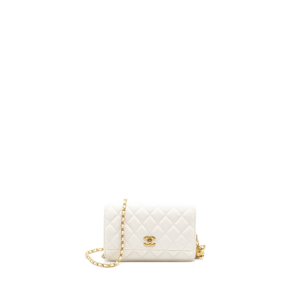 chanel-pearl-crush-wallet-on-chain-lambskin-white-ghw-microchip-4