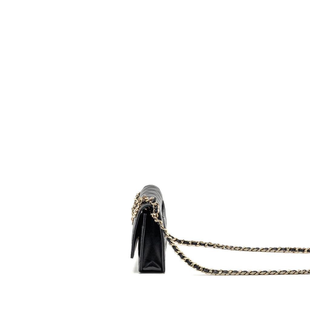 chanel-coco-charm-wallet-on-chain-lambskin-black-lghw-1