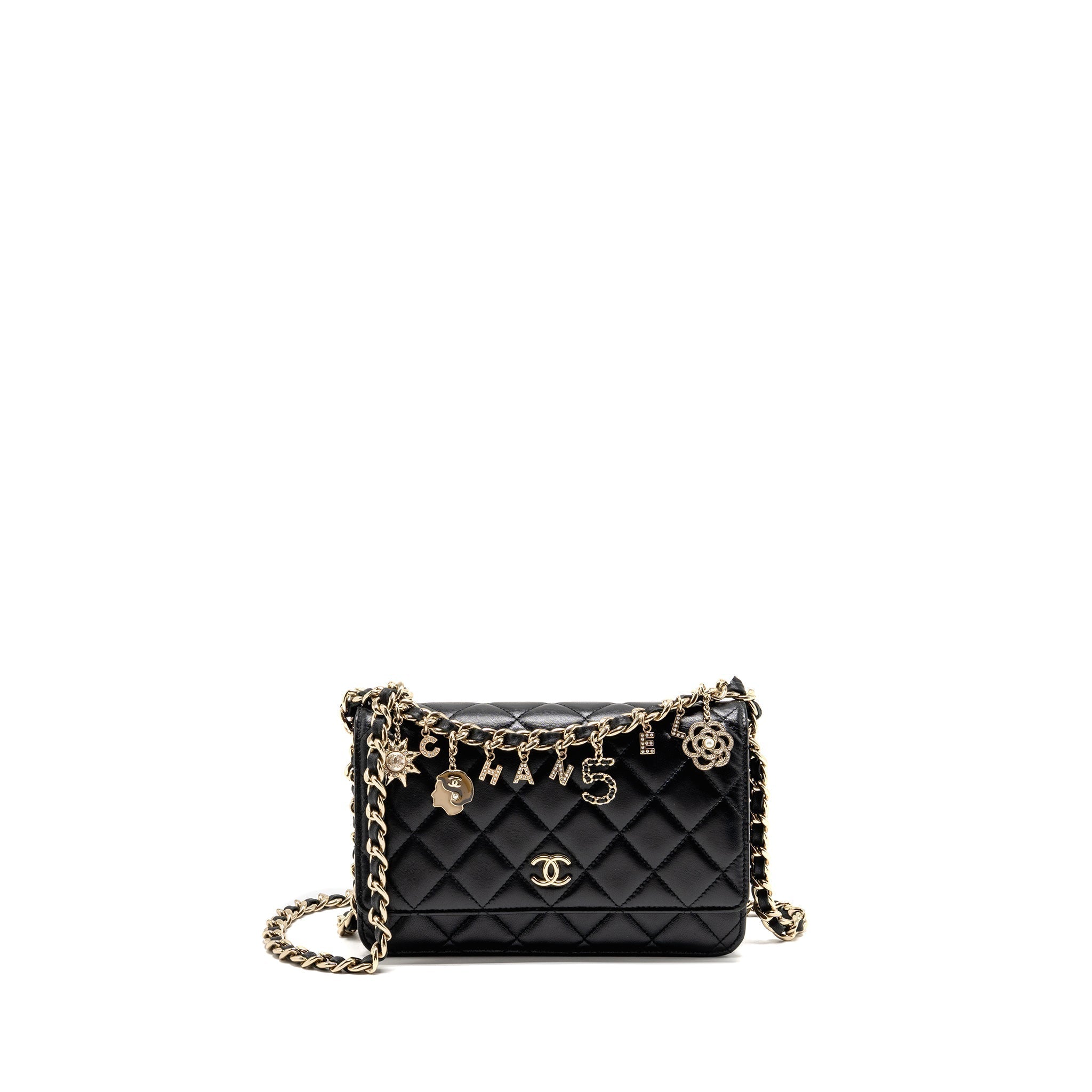 chanel-coco-charm-wallet-on-chain-lambskin-black-lghw-1