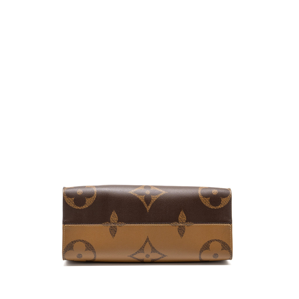 louis-vuitton-onthego-mm-monogram-canvas-ghw-4