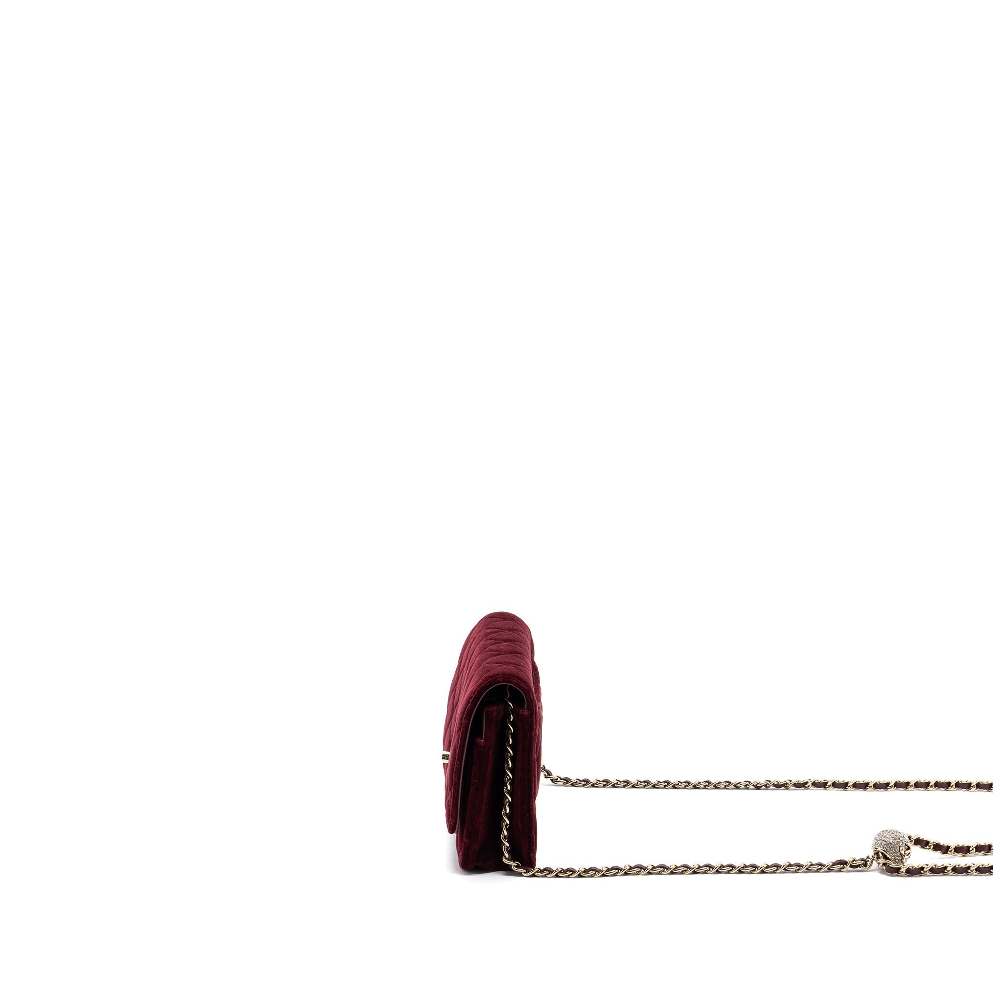 chanel-crystal-pearl-crush-wallet-on-chain-velvet-burgundy-lghw