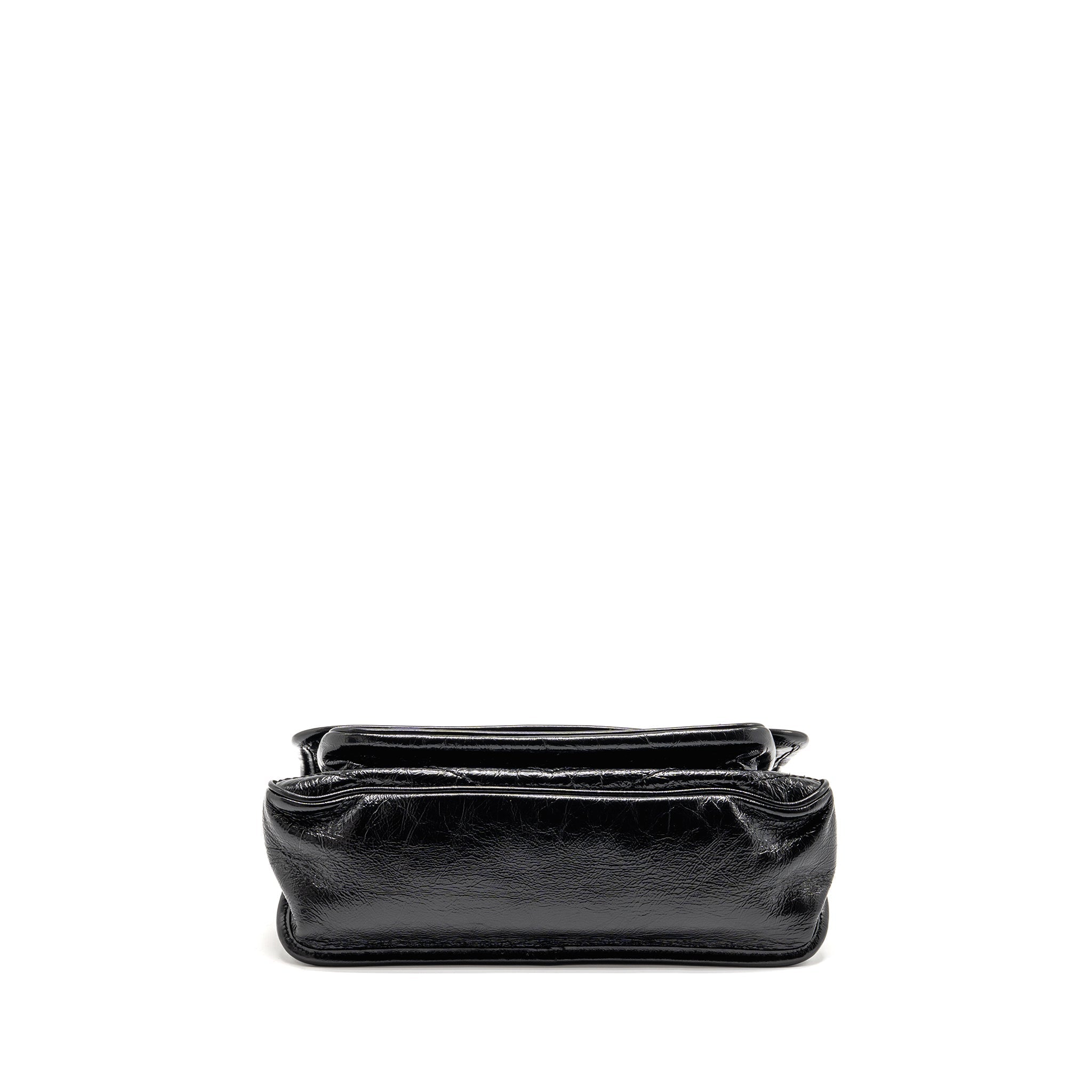 saint-laurent-ysl-medium-niki-calfskin-black-shw-3