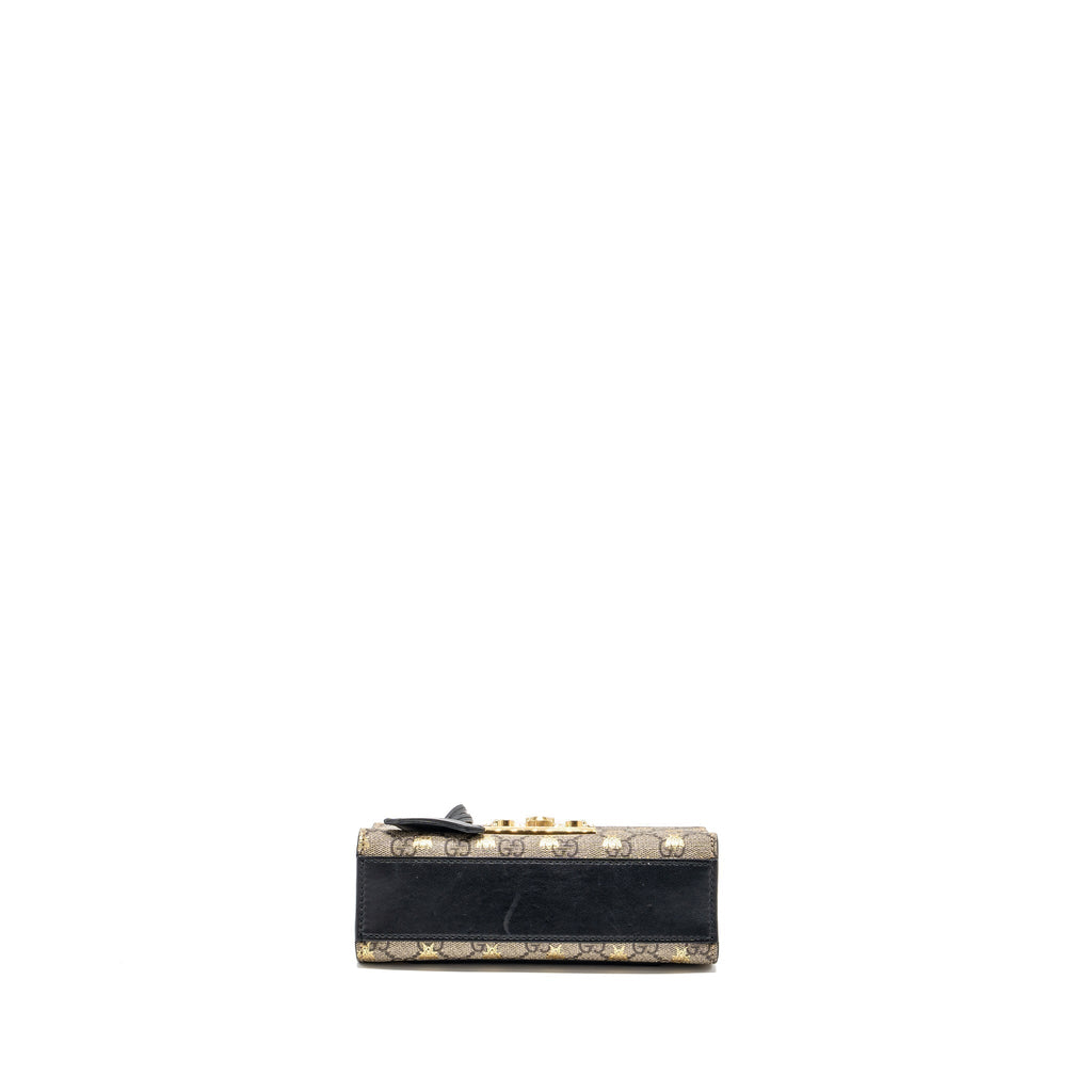 gucci-small-padlock-chain-bag-gg-supreme-canvas-with-bee-print-beige-black-ghw