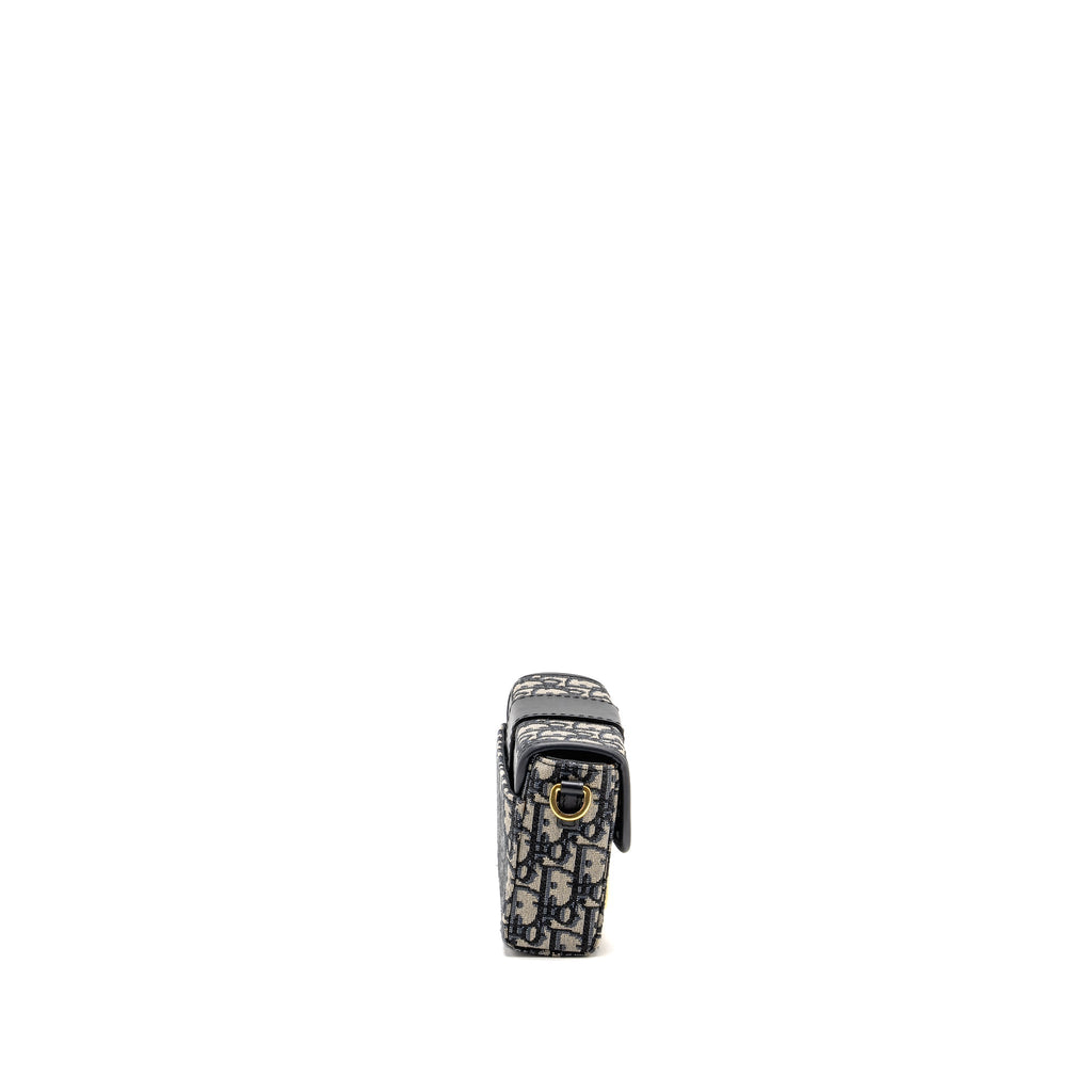 dior-30-montaigne-box-blue-oblique-jacquard-ghw-copy