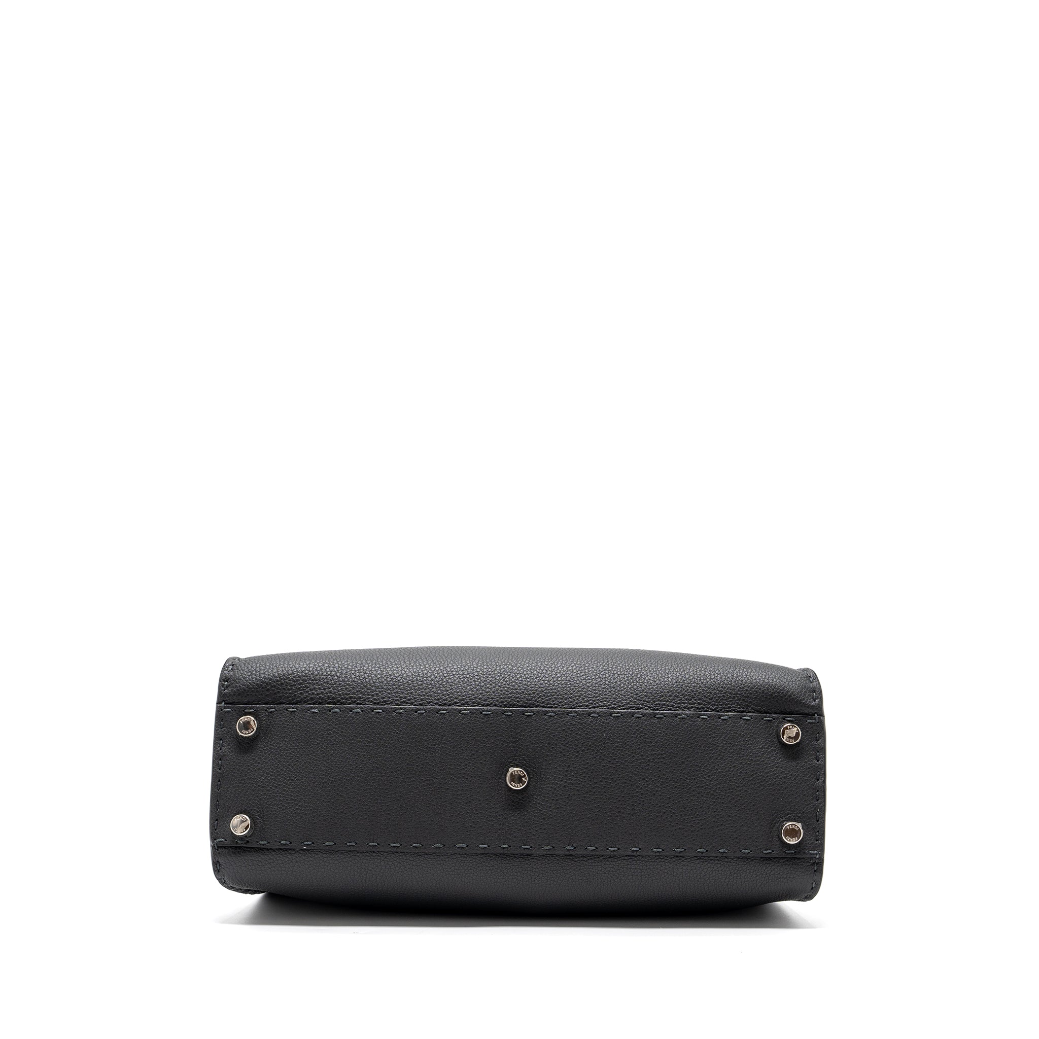 fendi-medium-peekaboo-bag-selleria-leather-shw
