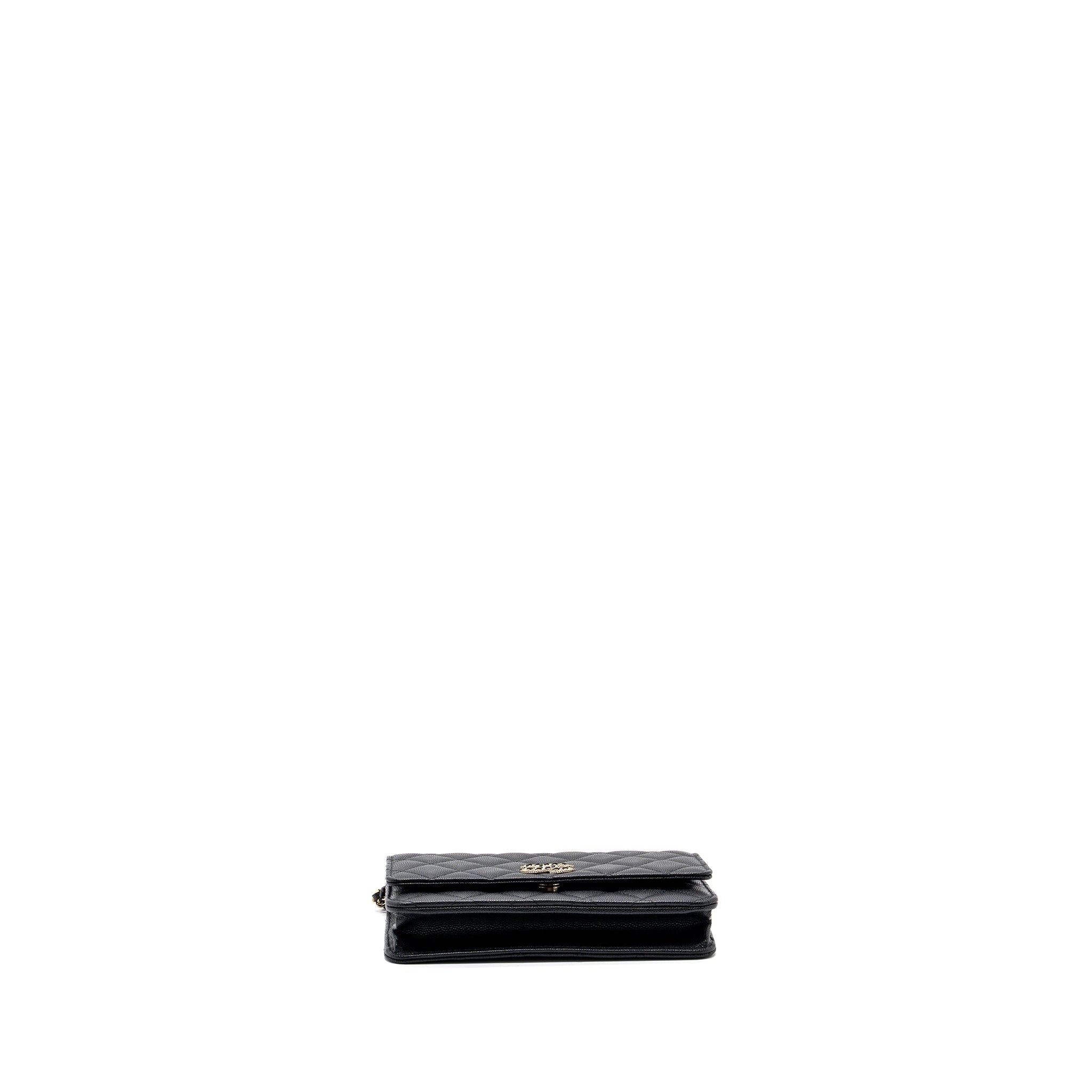 chanel-detailed-logo-wallet-on-chain-black-caviar-lghw-microchip
