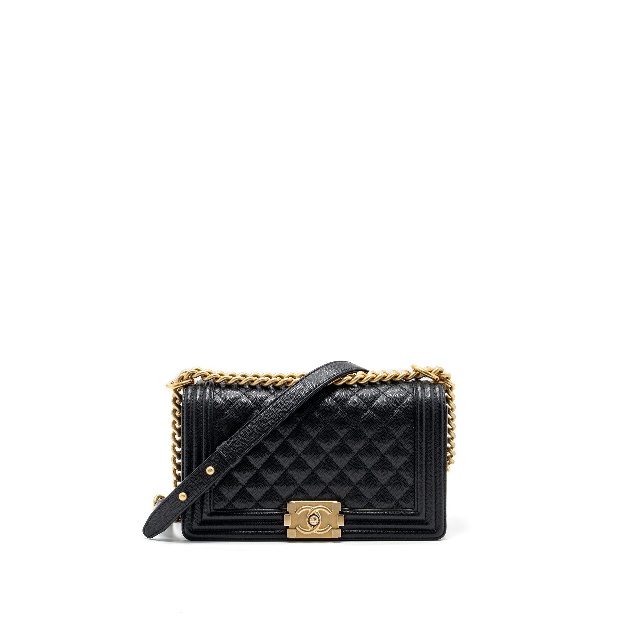 chanel-medium-boy-bag-lambskin-green-ghw