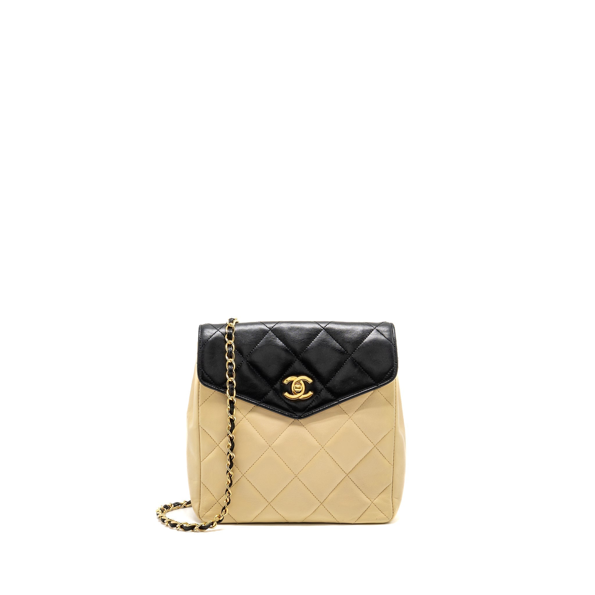 chanel-vintage-quilted-envelope-flap-bag-lambskin-beige-black-ghw
