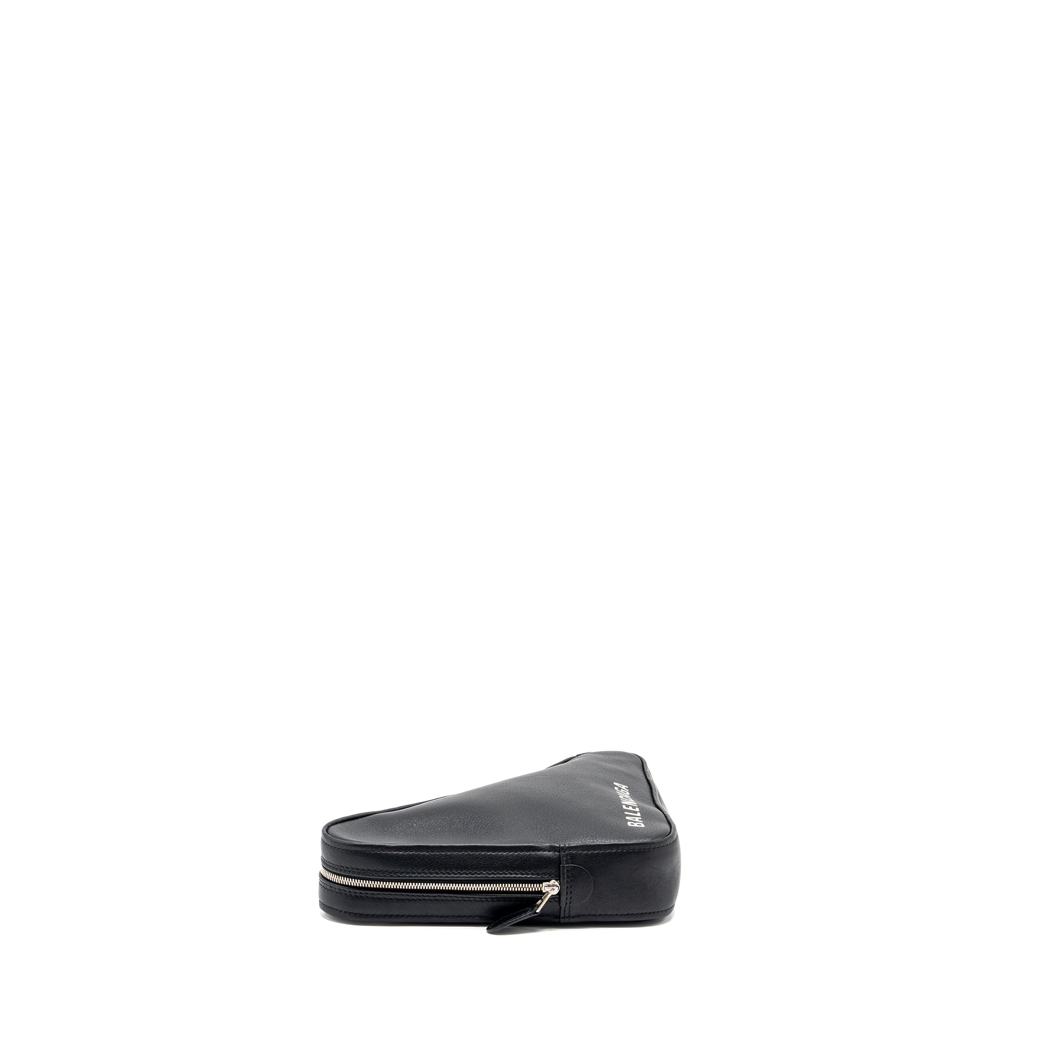 balenciaga-triangle-zip-clutch-calfskin-black-shw
