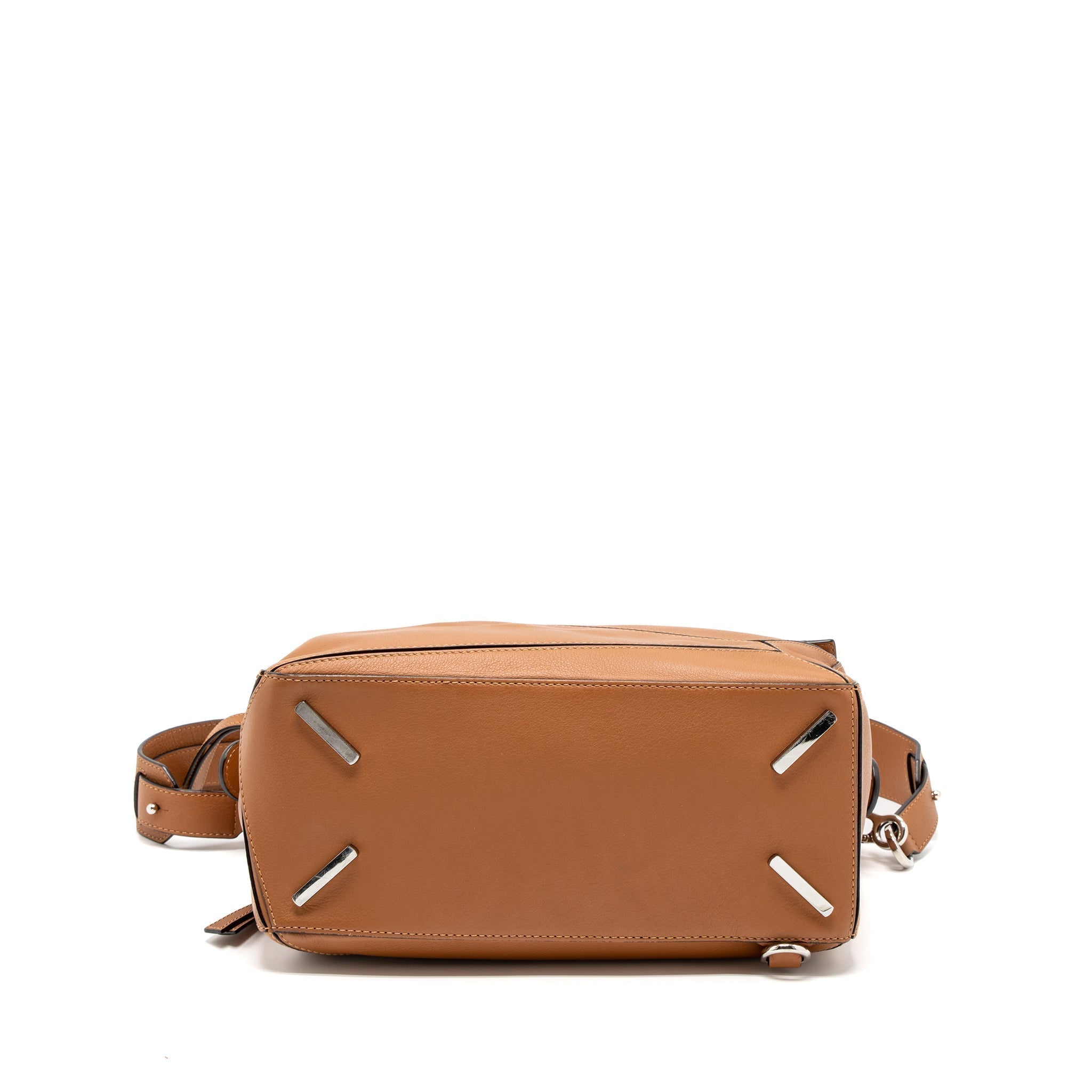 loewe-medium-puzzle-bag-calfskin-tan-ghw