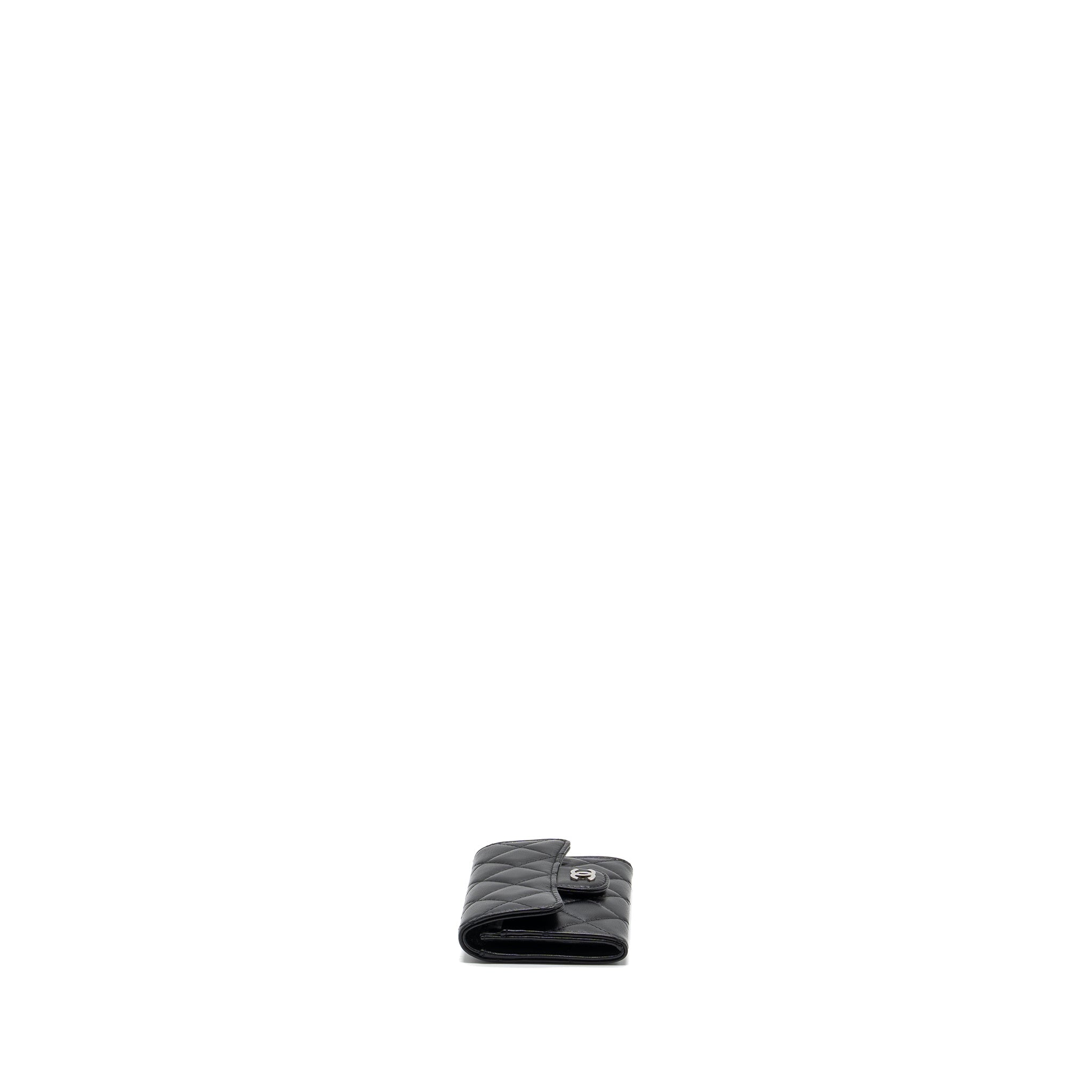 chanel-classic-flap-card-holder-lambskin-black-shw