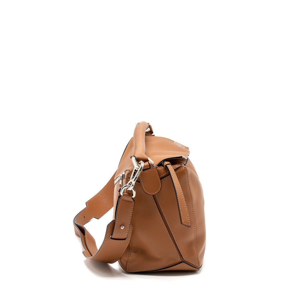 loewe-medium-puzzle-bag-calfskin-tan-ghw