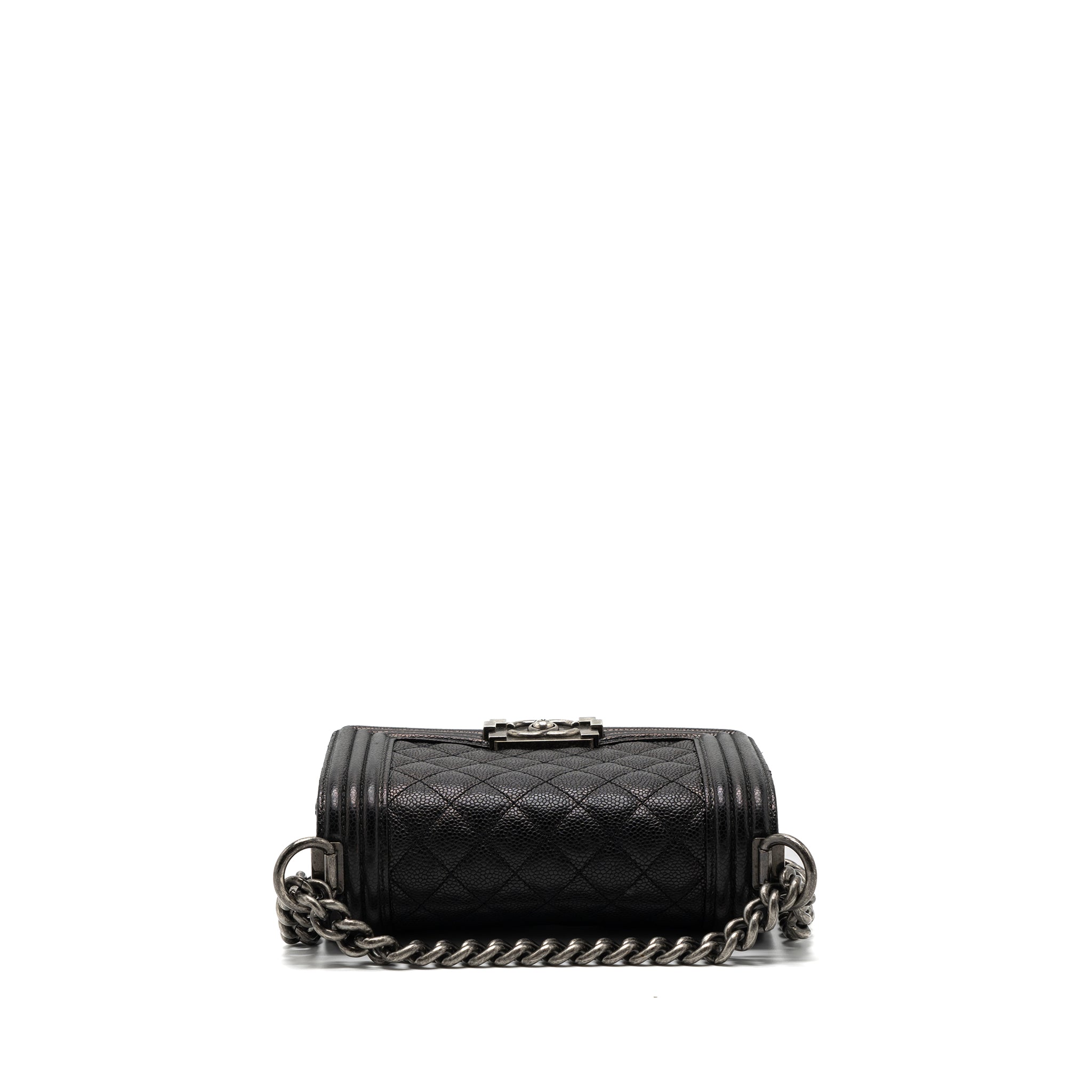 chanel-small-boy-bag-caviar-black-ruthenium-hardware