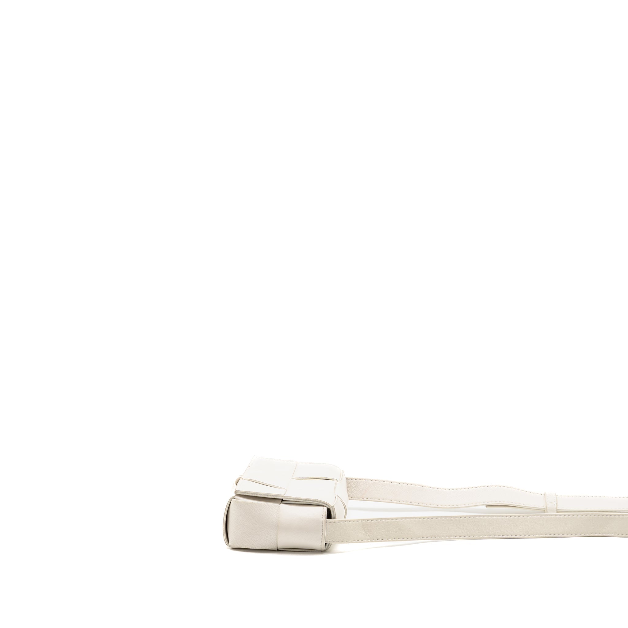 bottega-veneta-intreccio-cassette-mini-bag-lambskin-white