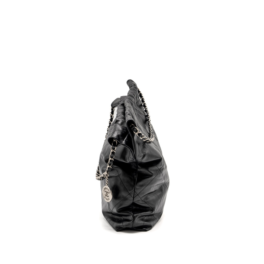 chanel-medium-22-shiny-calfskin-black-shw-microchip