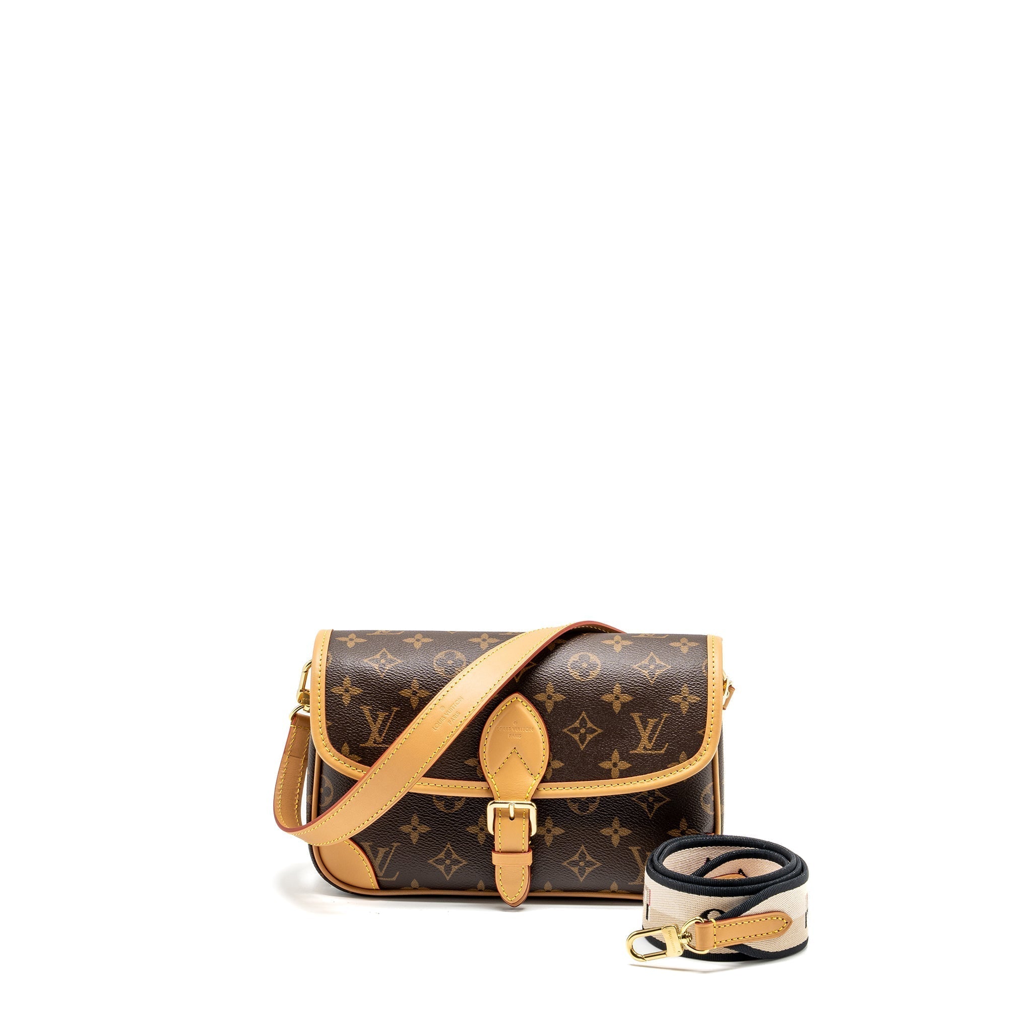 louis-vuitton-diane-bag-with-jacquard-strap-monogram-canvas-ghw-1