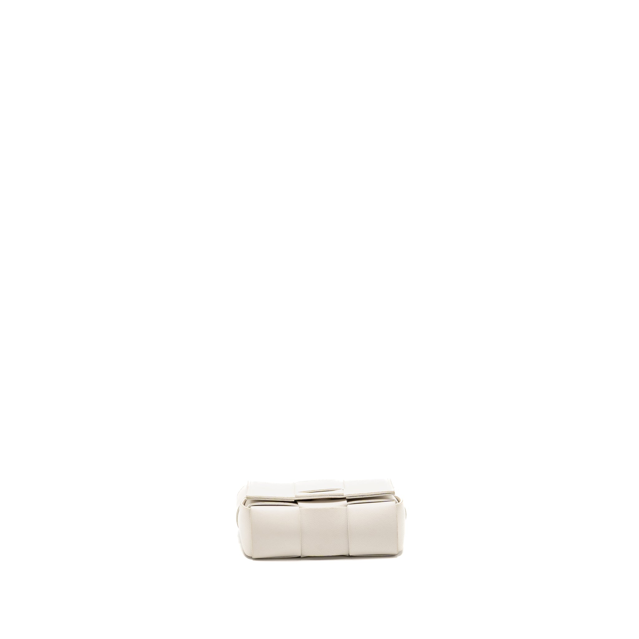 bottega-veneta-intreccio-cassette-mini-bag-lambskin-white