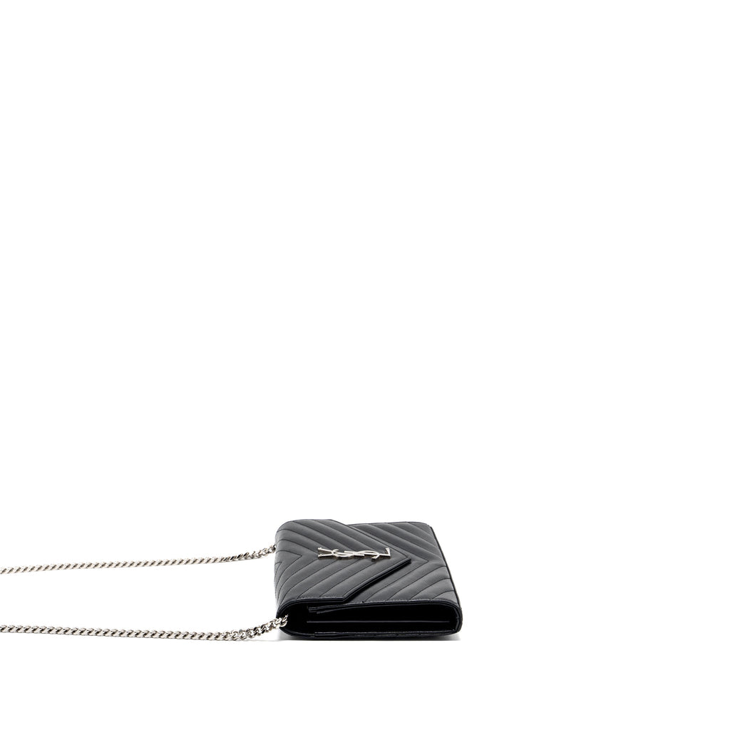 saint-laurent-envelop-chain-bag-grained-calfskin-black-shw