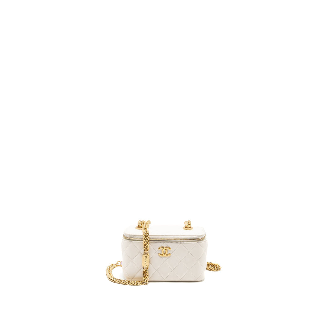 chanel-letter-cc-logo-chain-long-vanity-case-lambskin-whit-ghwmicrochip