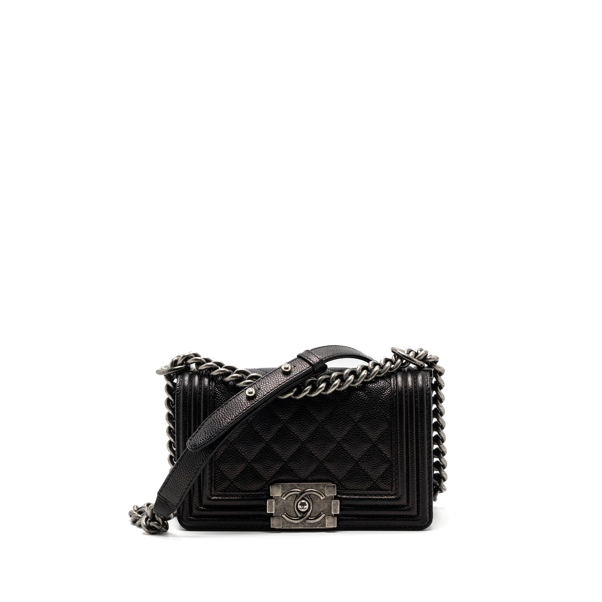 chanel-small-boy-bag-caviar-black-ruthenium-hardware