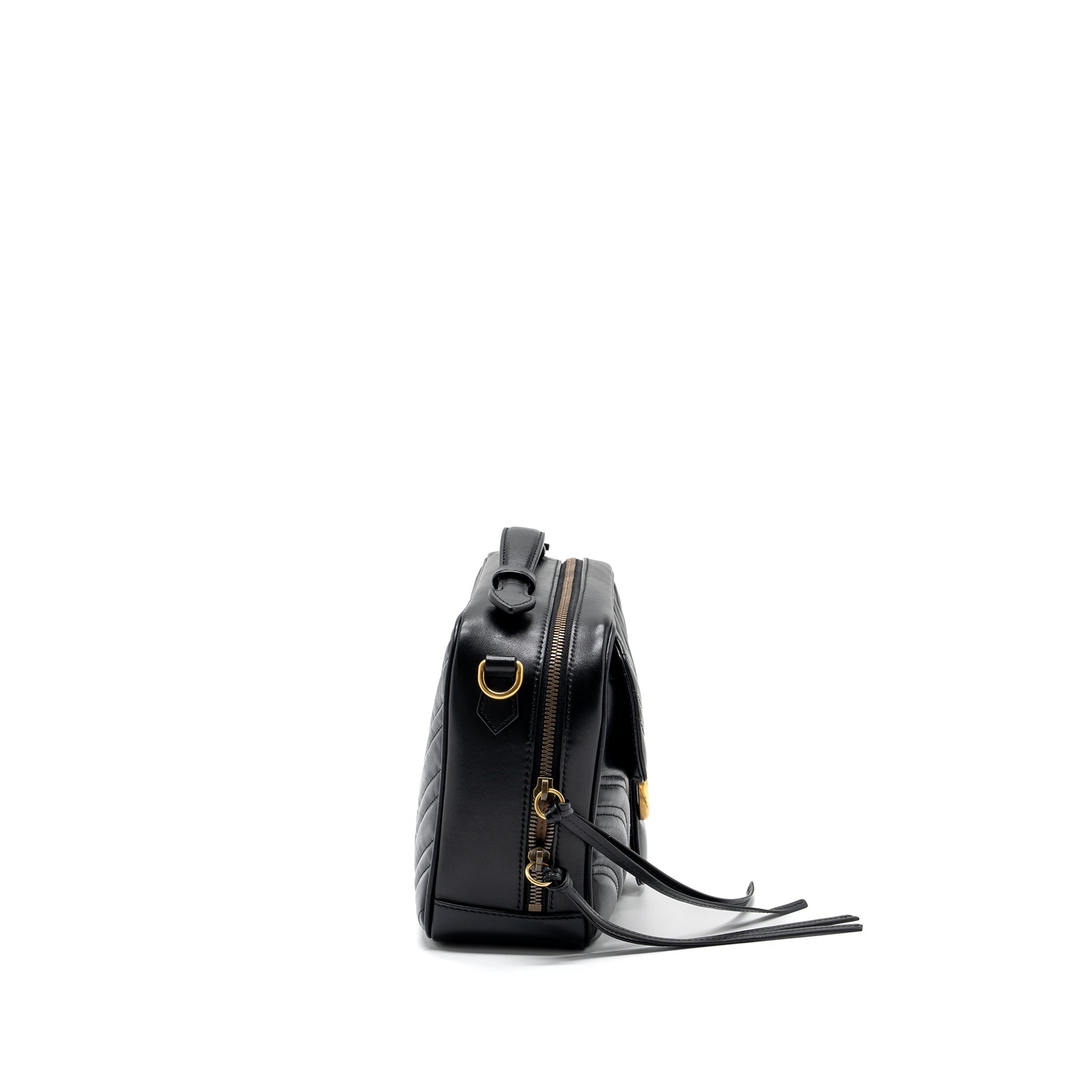 gucci-gg-marmont-matelasse-shoulder-bag-calfskin-black-ghw