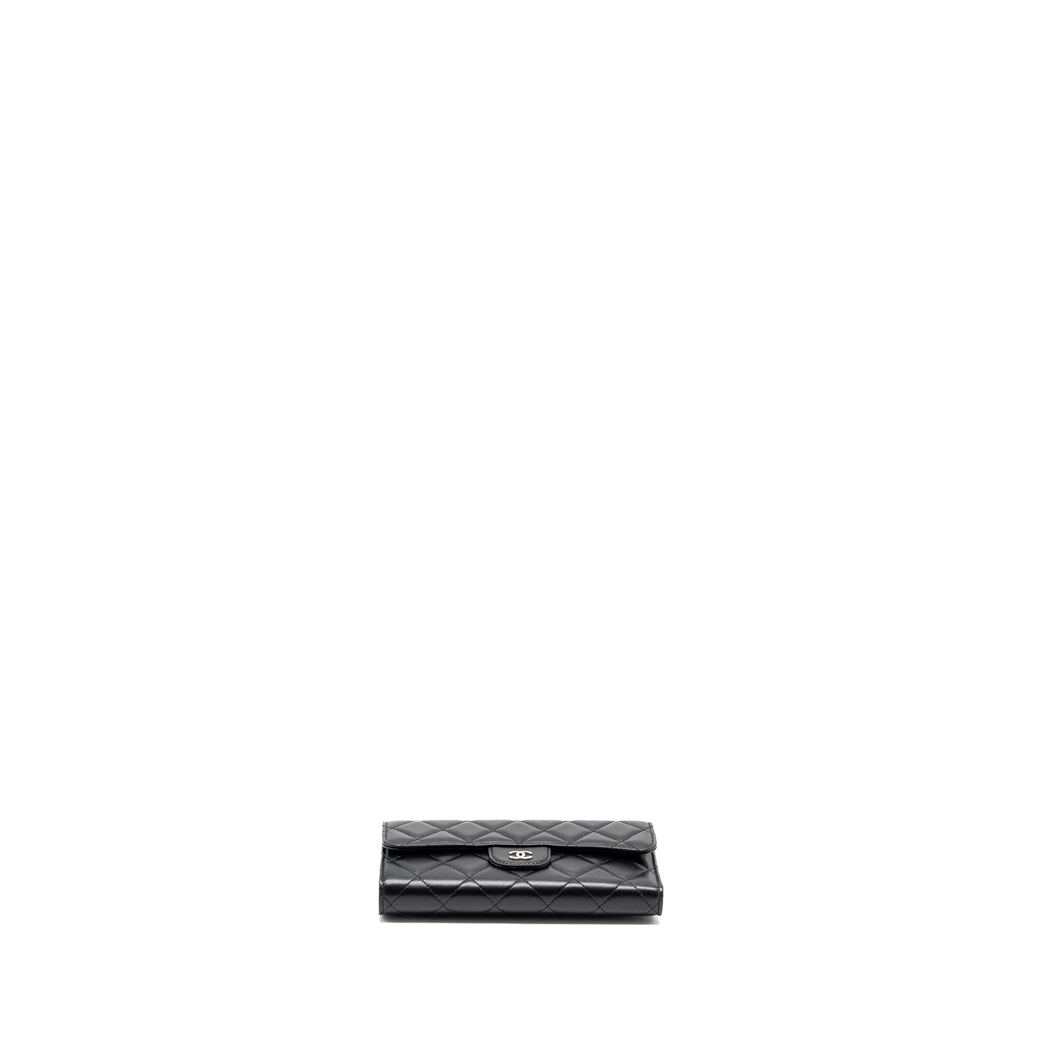 chanel-classic-compact-long-wallet-lambskin-shw