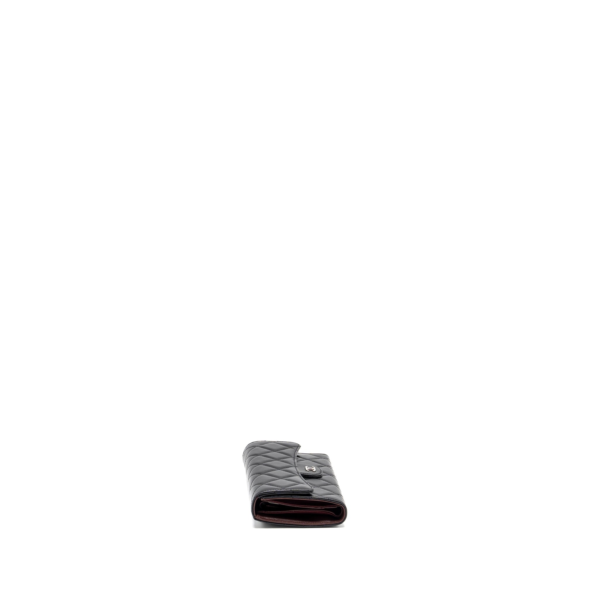 chanel-classic-compact-long-wallet-lambskin-shw