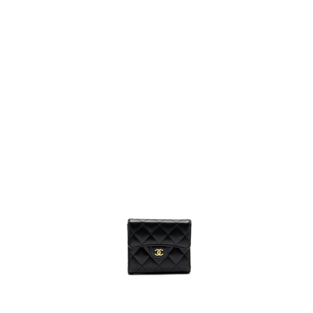 chanel-classic-compact-wallet-caviar-black-ghwmicrochip