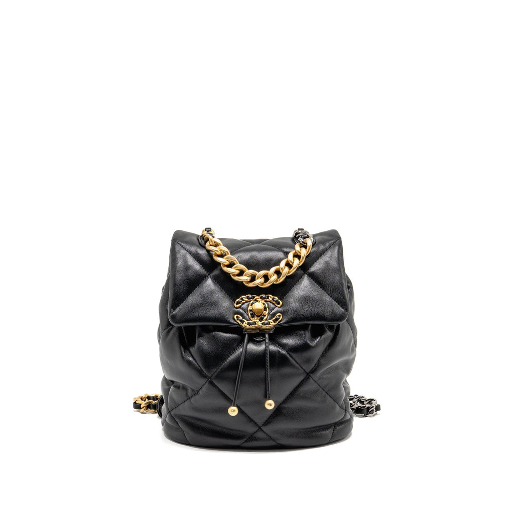 chanel-24c-19-backpack-lambskin-black-multicolour-hardware-microchip